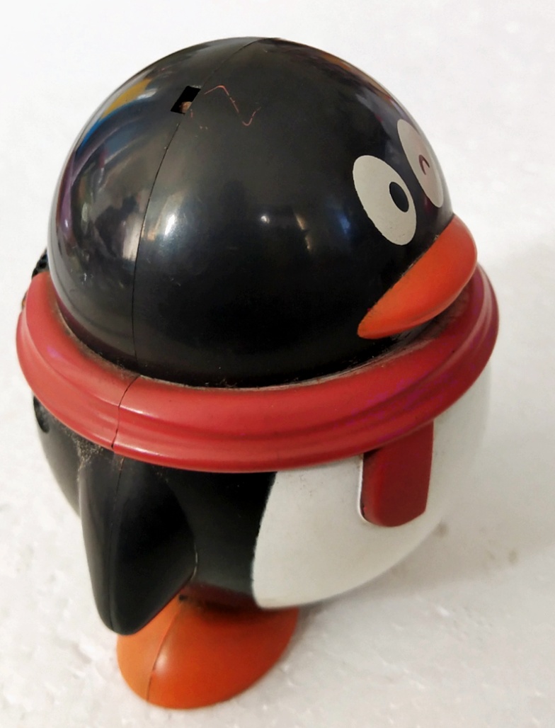 ของสะสมน่ารัก วิทยุขนาดเล็ก รูปนกเพนกวิน ผูกผ้าพันคอ วิทยุใช้ไม่ได้แล้ว