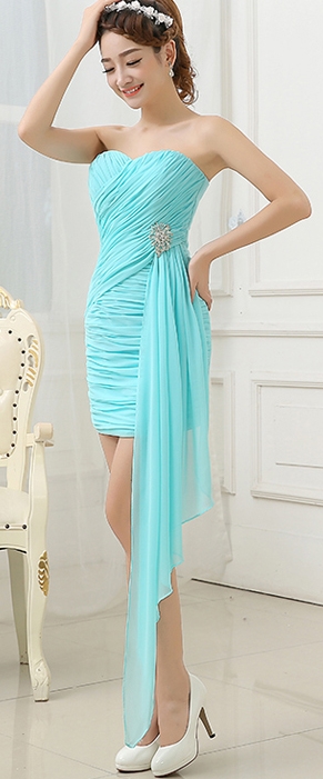 Pre-order ชุดราตรีสั้น เกาะอก สีฟ้า จับเดรป มีซิป เข็มกลัดเพชร