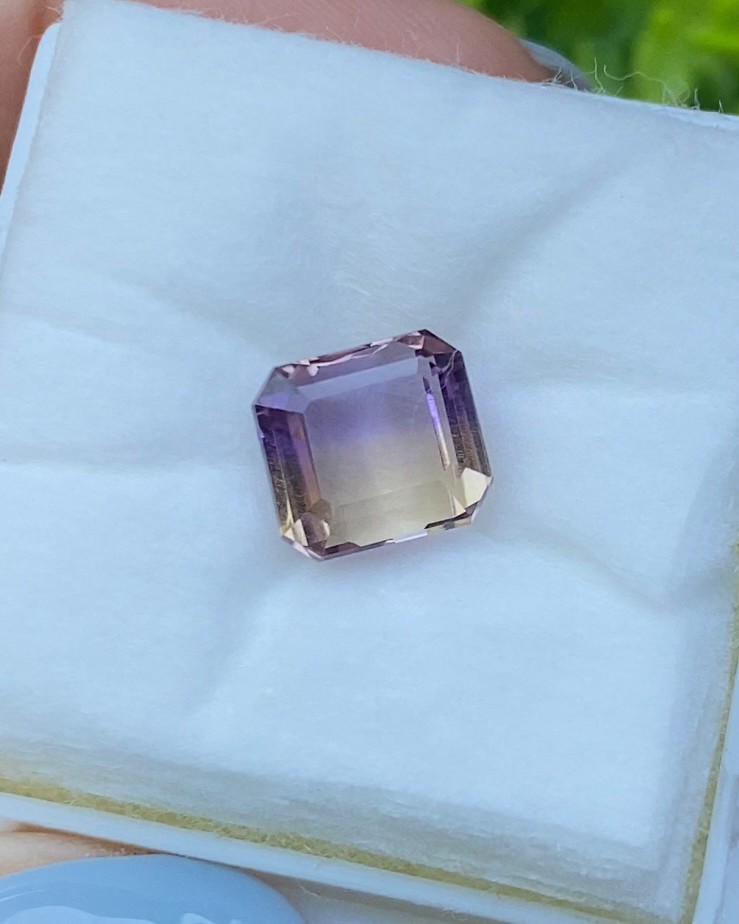 พลอย อเมทริน Natural Ametrine 3.59 กะรัต (Cts.)พลอยแท้ อัญมณีมงคลประจําวันเกิด เครื่องประดับพลอย