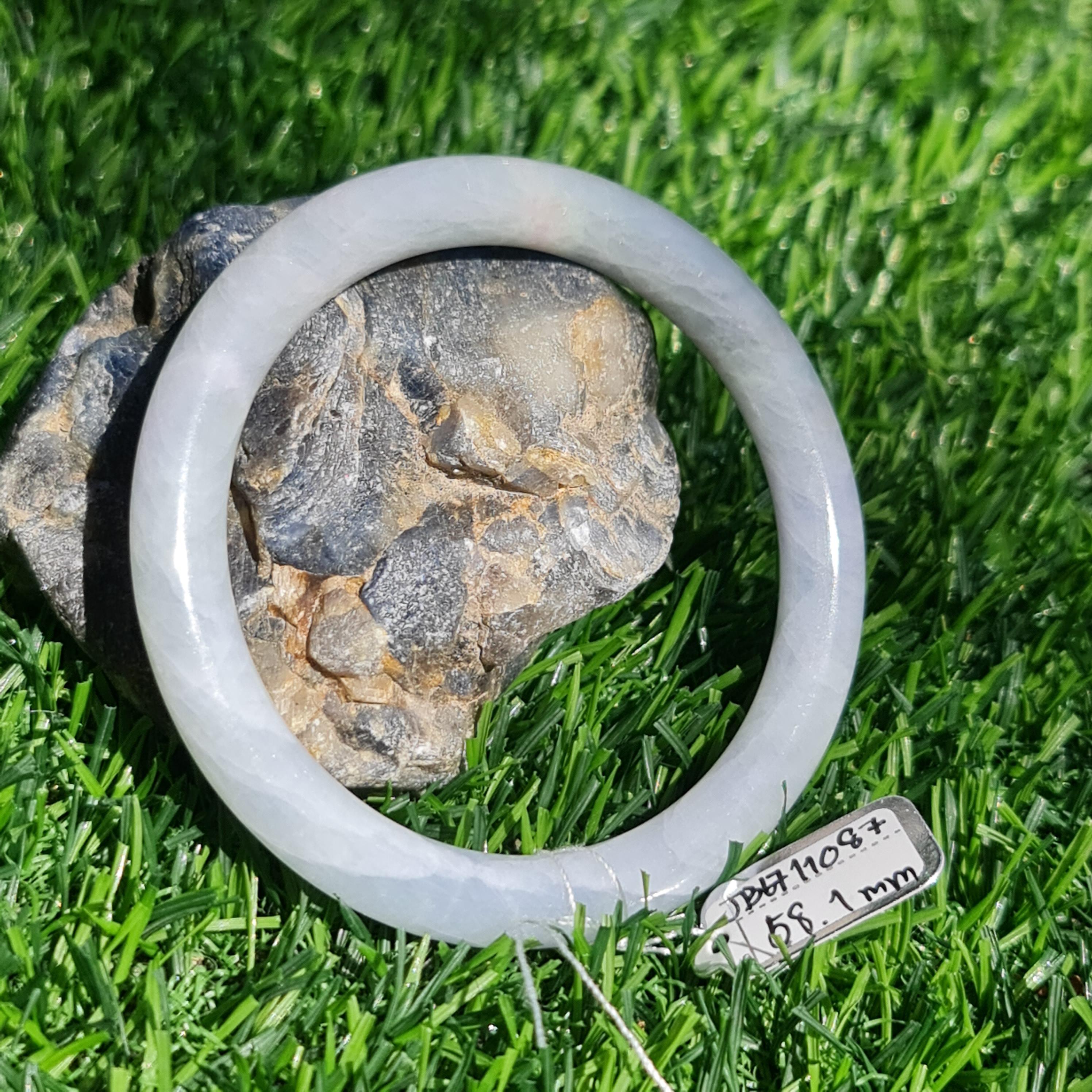 JB6711087 หยก พม่า แท้ Jade กำไลหยก 58.1 มม. (Jadeite bracelet) พม่า (Myanmar)