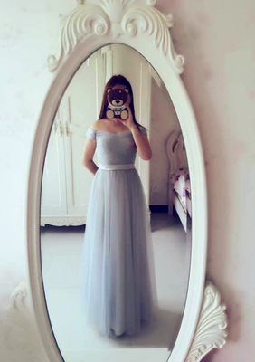 Pre-order ชุดราตรียาว ไหล่ปาด คาดผ้าที่เอว อัดพลีท ผ้าตาข่าย เชือกผูกหลัง