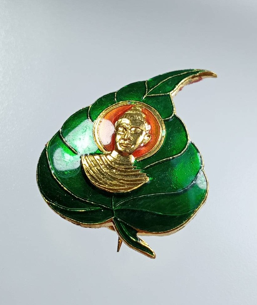 ก870 เข็มกลัดลงยา งานเทียนพรรษา ยุวพุทธิกสมาคมชลบุรี ปี2546