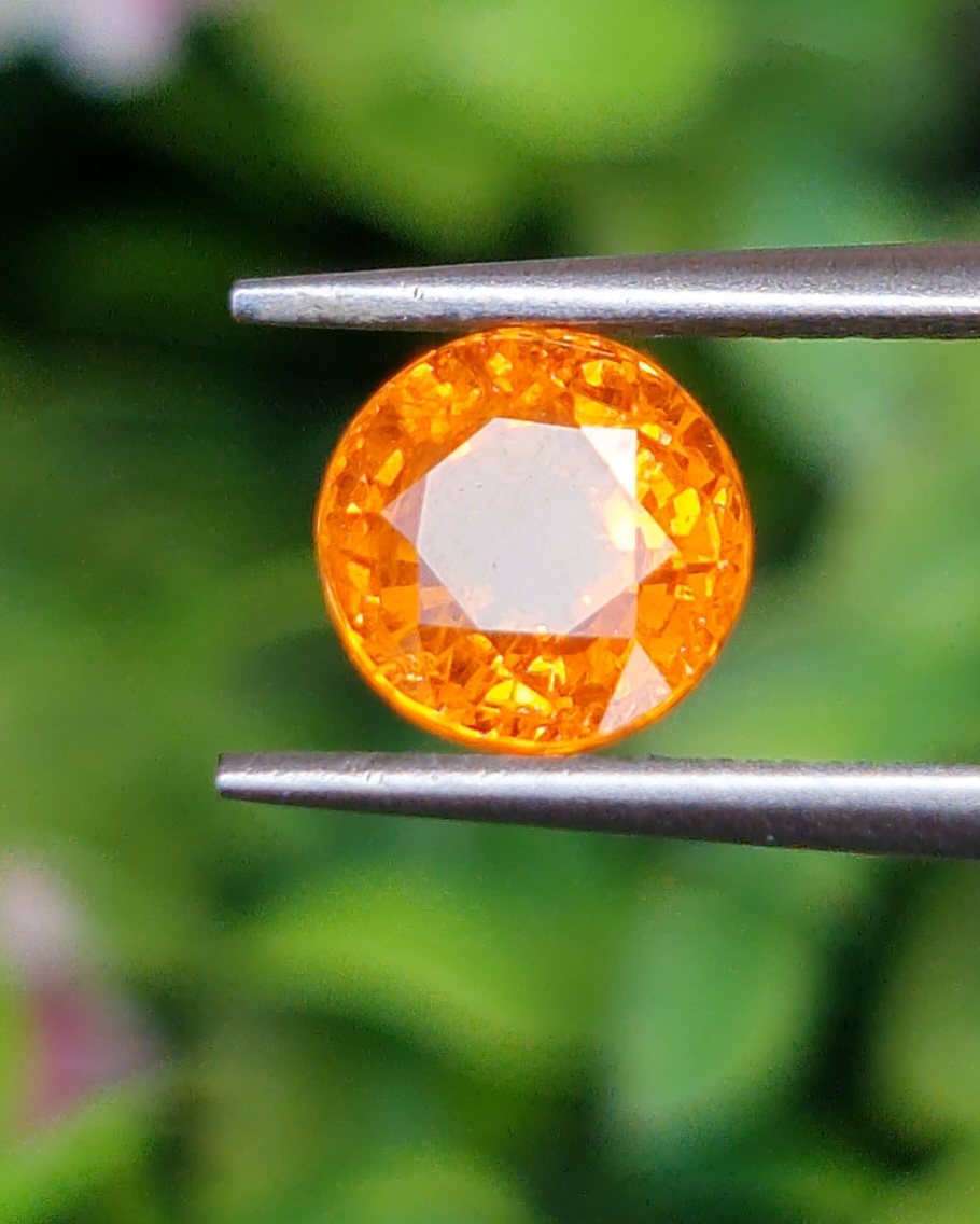 พลอย สเปสซาร์ไทต์ Spessartite Garnet 2.41 กะรัต Cts. พลอยแท้ อัญมณีมงคลประจําวันเกิด เครื่องประดับพลอย