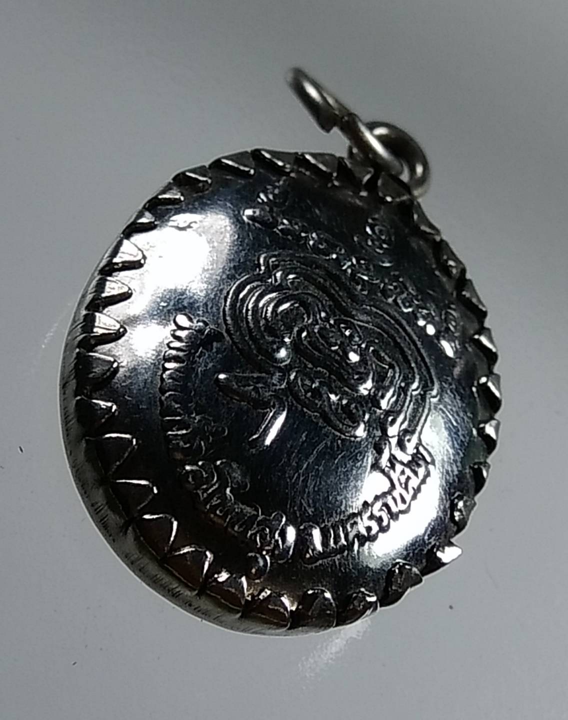 P049 ล็อกเก็ต หลวงพ่อดัด วัดถนนถั่ว จ.นครราชสีมา