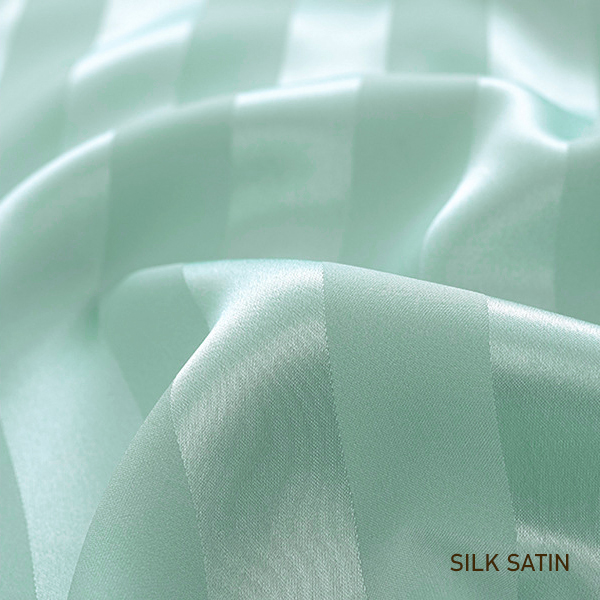 🚩พร้อมส่ง🚩ชุดนอน Silk Satin แขนสั้นขาสั้น ชุดนอนซาตินเกรดพรีเมี่ยม ผ้านุ่มลื่นละมุนผิว แต่งปักลูกไม้ (CT116-4)