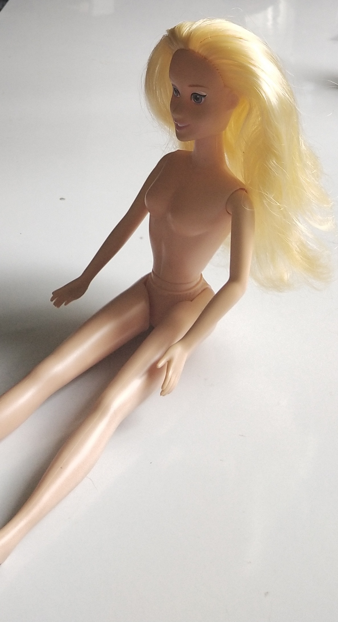 ของเล่น ของสะสม ตุ๊กตาเจ้าหญิงดิสนีย์ Disney Princess จาก แบรนด์ซิมบ้า ทอยส์ Simba Toys Doll หน้าสวย ผมทอง ปักไม่เต็มหัว สภาพดี ขายางพับงอได้