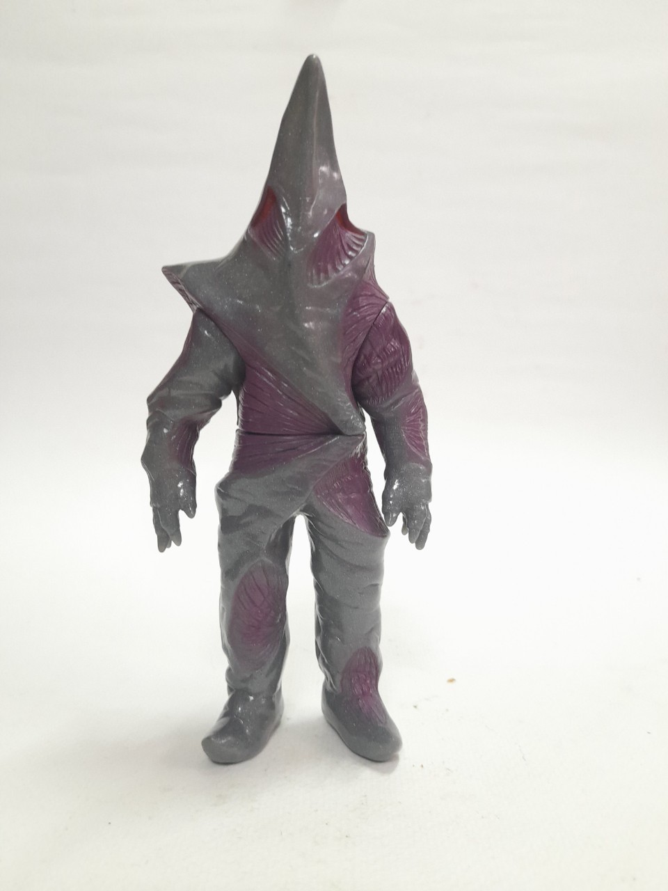 ซอฟ 6-6.5 นิ้ว มนุษย์ดาว เรคิวรัน จากอุลตร้าแมนทีก้า มือสอง สภาพดี มีรอยบ้าง มีปั๊มใต้เท้า