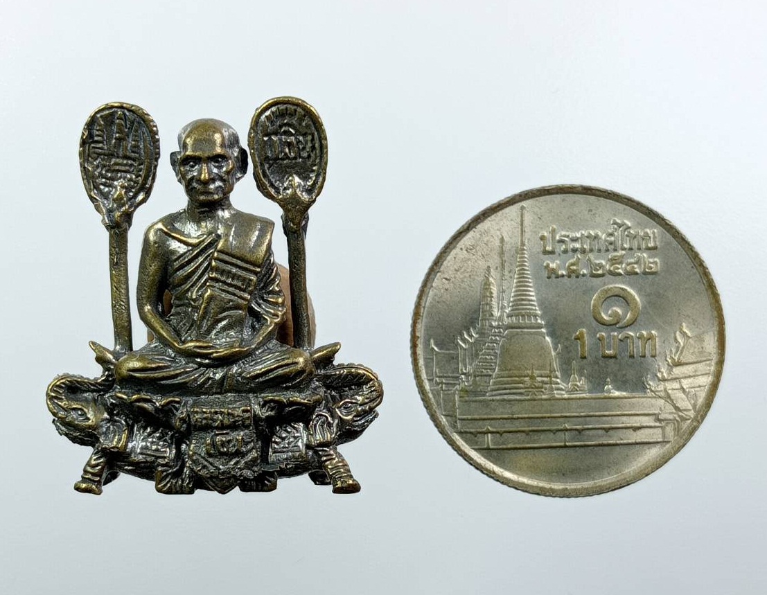 ก861 รูปหล่อ หลวงพ่อเงิน บางคลาน นั่งช้าง วัดท้ายน้ำ จ.พิจิตร ปี2556