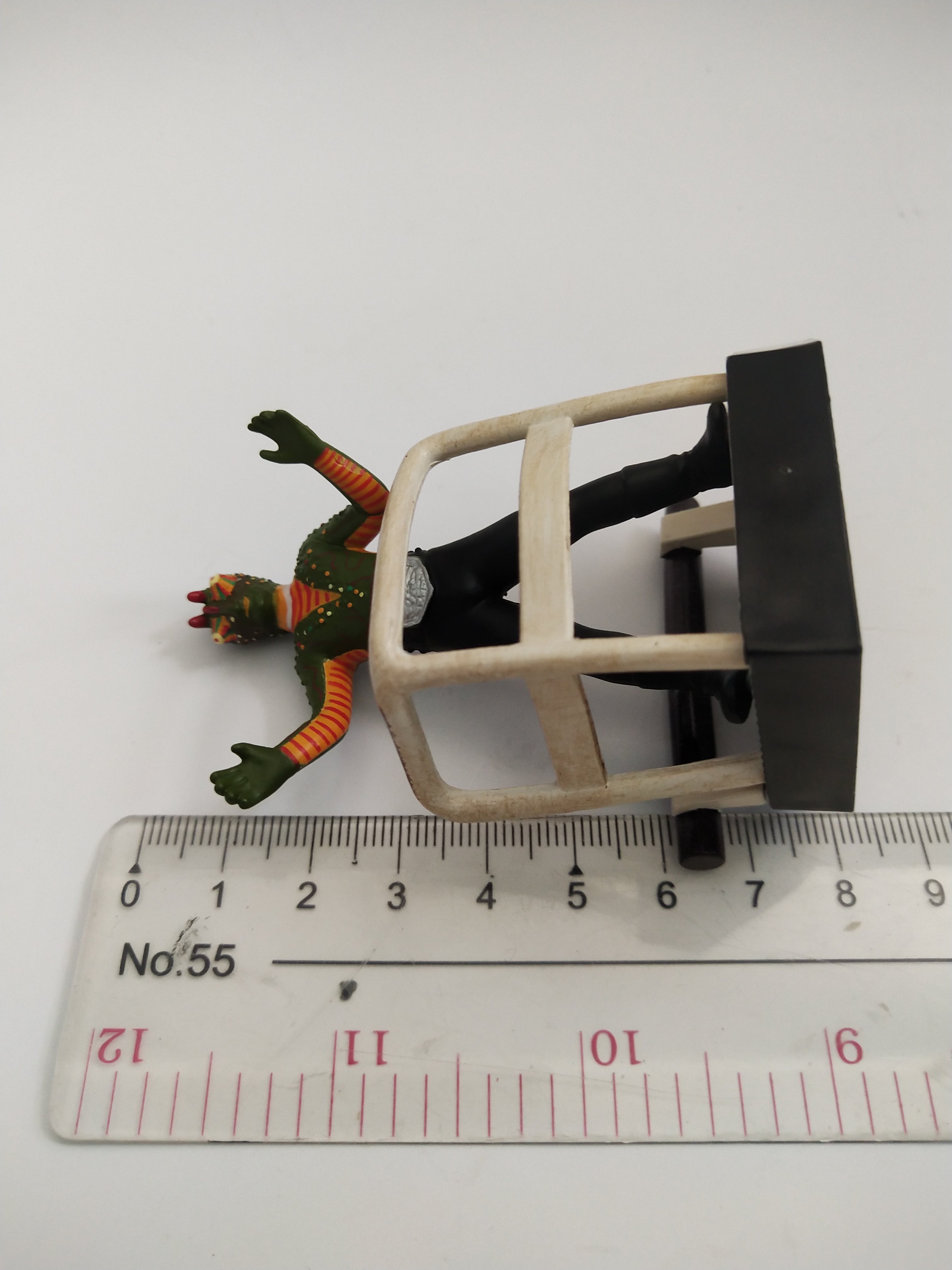 มีหลายภาพ งานฉาก มนุษย์กิ้งก่าคาเมเลี่ยน สัตว์ประหลาดจากไอ้มดแดง ขนาดตามภาพ