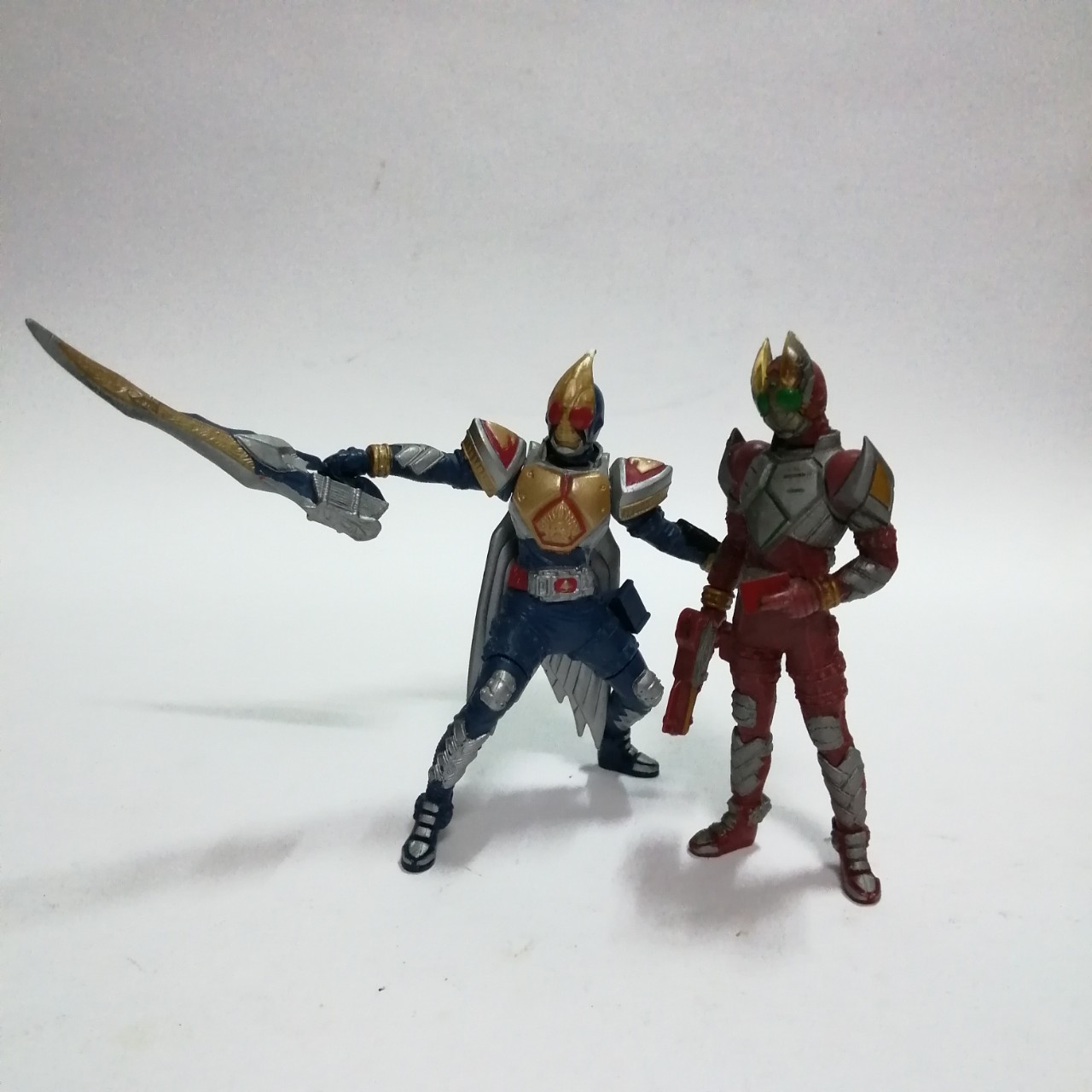 กาชาปอง ไรเดอร์เบลด แจ๊คฟอร์ม 1ตัว และไรเดอร์กาเรน ร่างธรรมดา 1ตัว ขายคู่ ไม่แยก