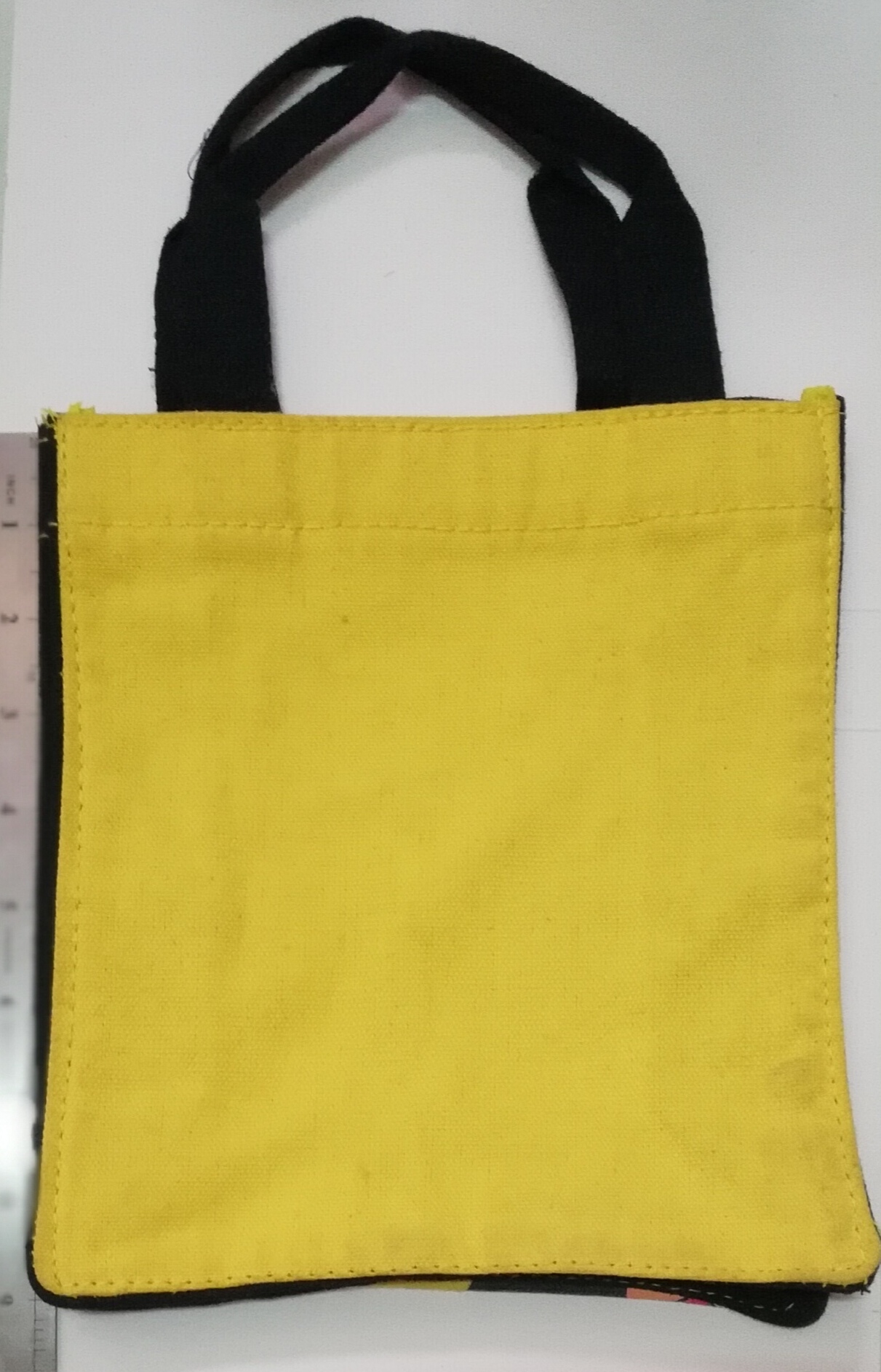 ของสะสม กระเป๋าผ้าวันเดอร์วูแม่น Wonder Woman ของสะสมเก่าจาก เทสโก้โลตัส **สภาพสะสม แกะแพ็ค มีรอยเปื้อนเล็กน้อยตามภาพ