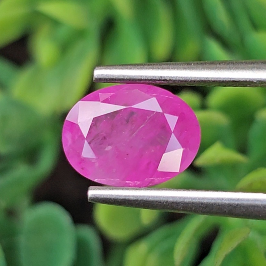 พลอย ชมพู พิ้ง แซฟไฟร์ Pink Sapphire 1.02 กะรัต (Cts.) พลอยแท้ อัญมณีมงคลประจําวันเกิด เครื่องประดับพลอย