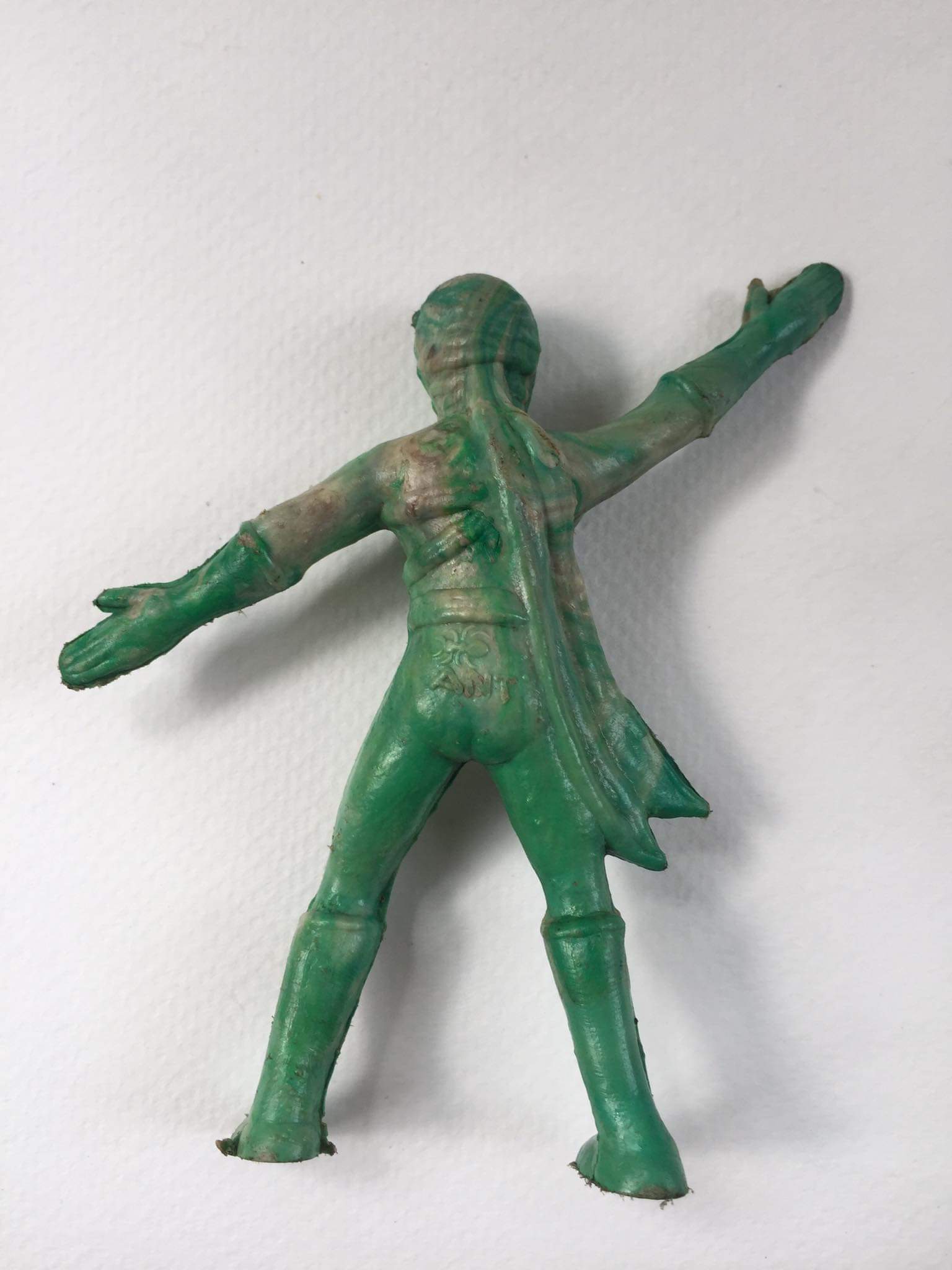 ตุ๊กตุ่นแอ๊นท์ ตัวแข็ง สีเขียวตุ่น เนื้อพลาสติกผสมไม่เข้ากัน ขนาด 4-4.5นิ้ว เรนโบว์แมน ยอดมนุษย์สายรุ้ง ร่างที่ 7 มือสองสภาพดี ไม่ชำรุด