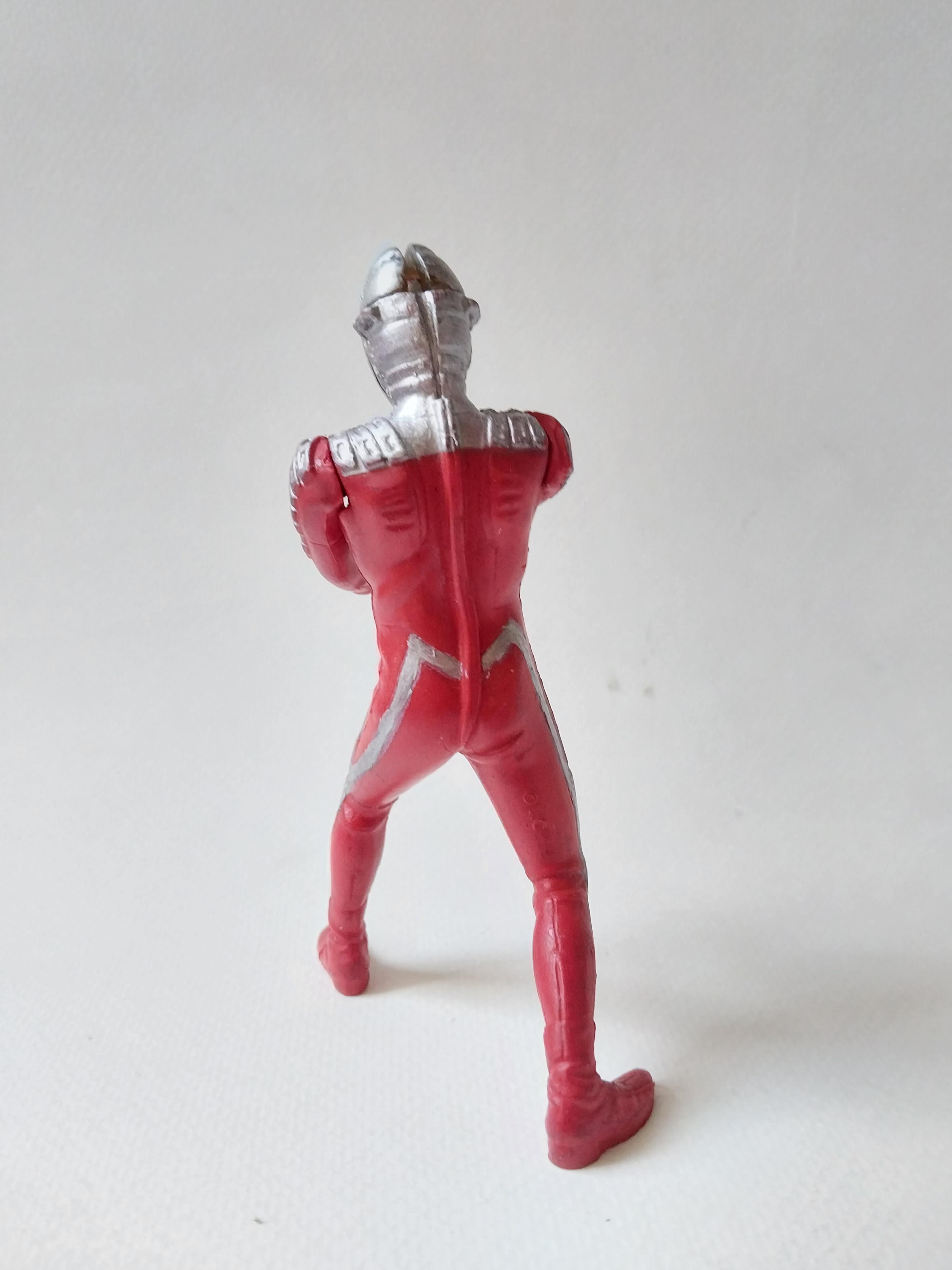 ของสะสม แคนดี้ทอย อุลตร้าเซเว่น **ไม่มีไอซ์สลักเกอร์บนหัวตามภาพ_มือ2