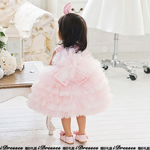 Pre-order ชุดราตรีเด็ก สีชมพู กระโปรงเค้กเป็นชั้น ๆ ส่วนบนปักเลื่อมสีชมพู สวยหรู ทันสมัย ผ้านุ่ม สวมใส่สบาย