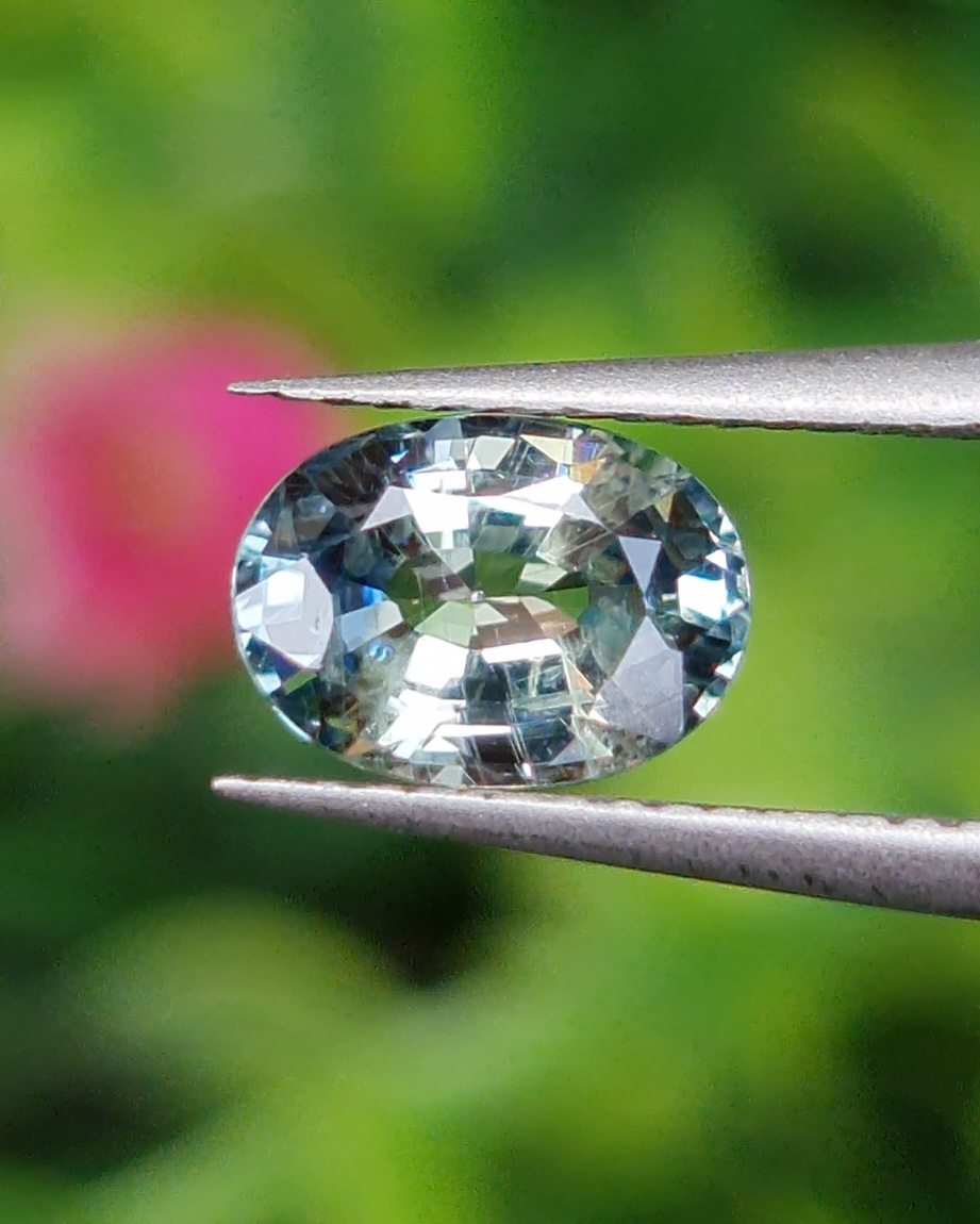 พลอย แซฟไฟร์ 2 สี Bi Color Sapphire 0.91 กะรัต (Cts.) พลอยแท้ อัญมณีมงคลประจําวันเกิด เครื่องประดับพลอย