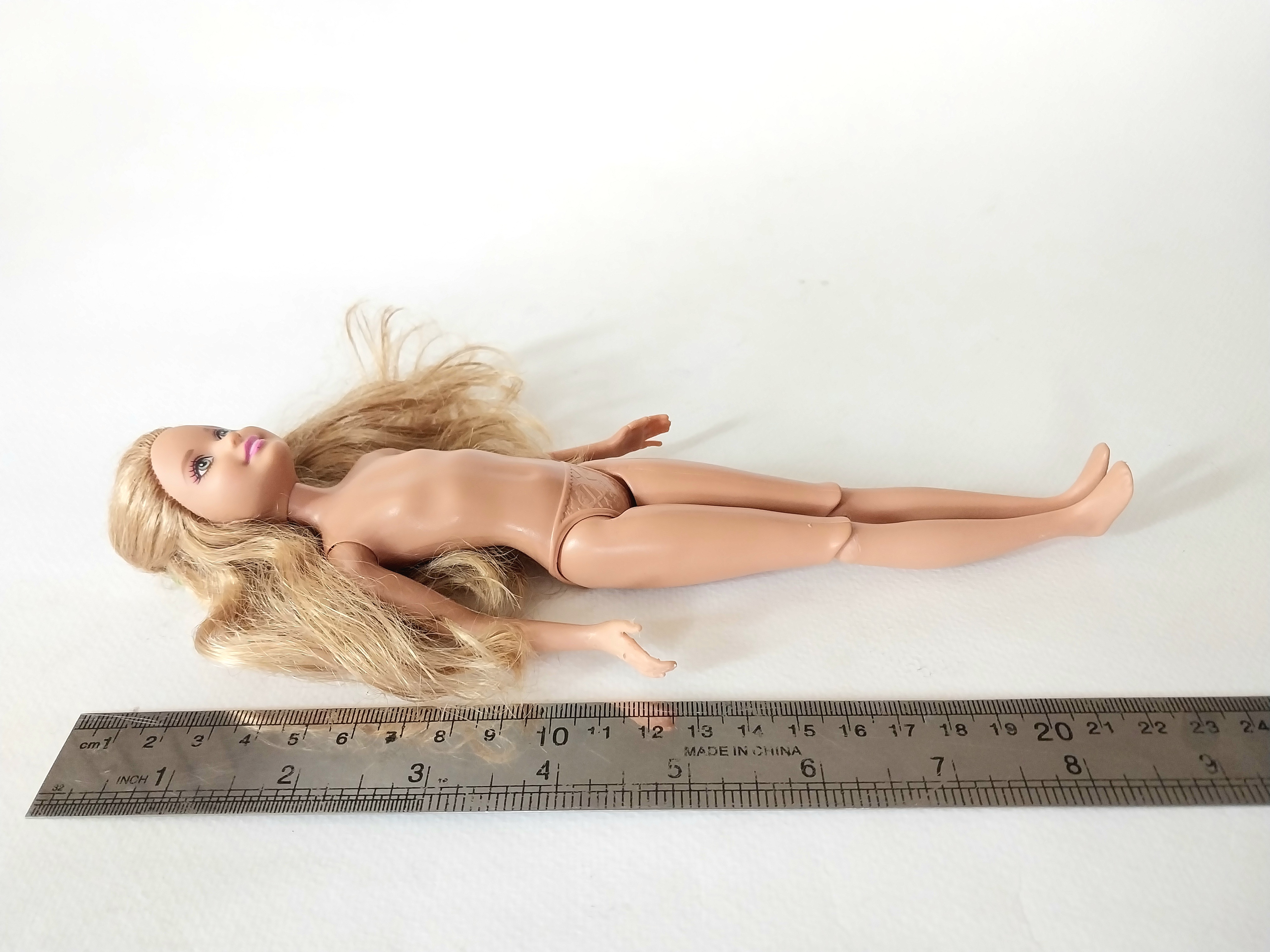 มีหลายภาพ, ตุ๊กตาบาร์บี้เด็ก **มือมีรอยบ้างตามภาพ Mattel China 2018