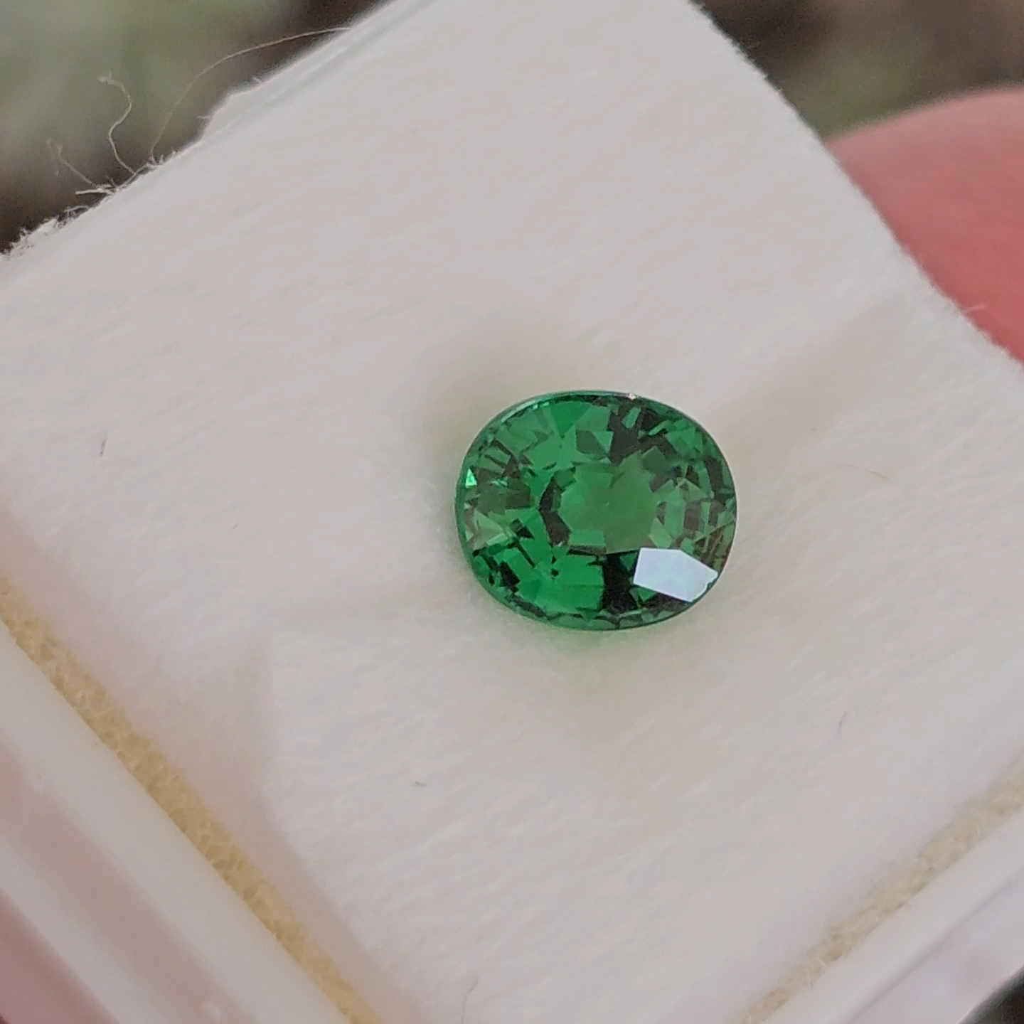พลอย ซาโวไรท์ Tsavorite Garnet 1.24 กะรัต (Cts.) ดิบ Unheated พร้อมใบเซอร์ อัญมณีมงคลประจําวันเกิด เครื่องประดับพลอย