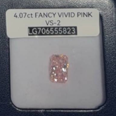 เพชร CVD Diamond 4.07 กะรัต ชมพูสด FANCY VIVID PINK VS2 พร้อมใบเซอร์ IGI LG706555823