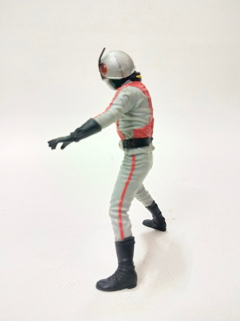 แคนดี้ทอย ไรเดอร์x ยางตันแข็งตัวจีน ขนาดตามรูป **ไม่มีไรเดิ้ลสติ๊ก มือสองสภาพดีมีรอยบ้าง