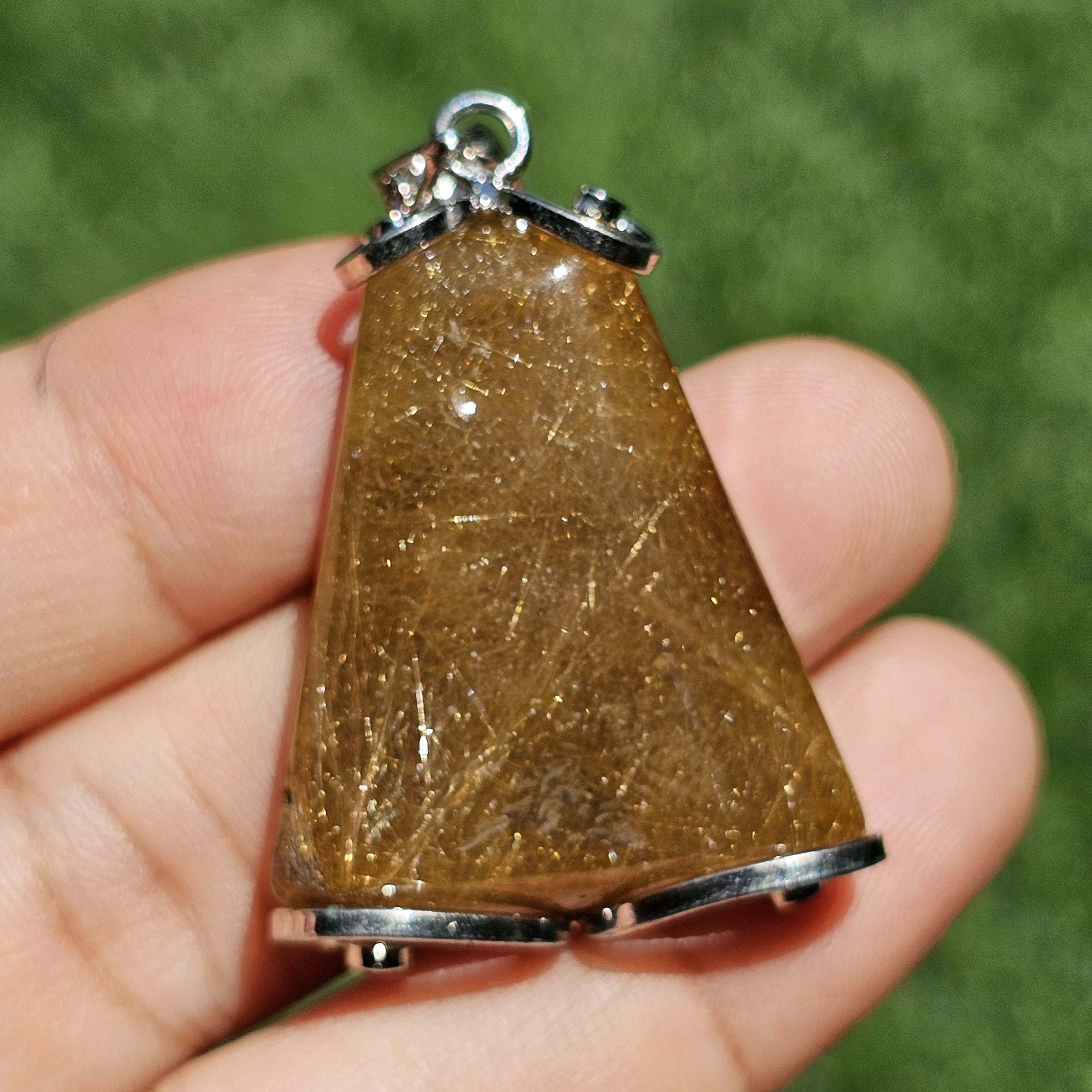 จี้ไหมทอง (Golden Rutilated Quartz) 74.25 กะรัต Cts. พลอยแท้ อัญมณีมงคลประจําวันเกิด เครื่องประดับพลอย