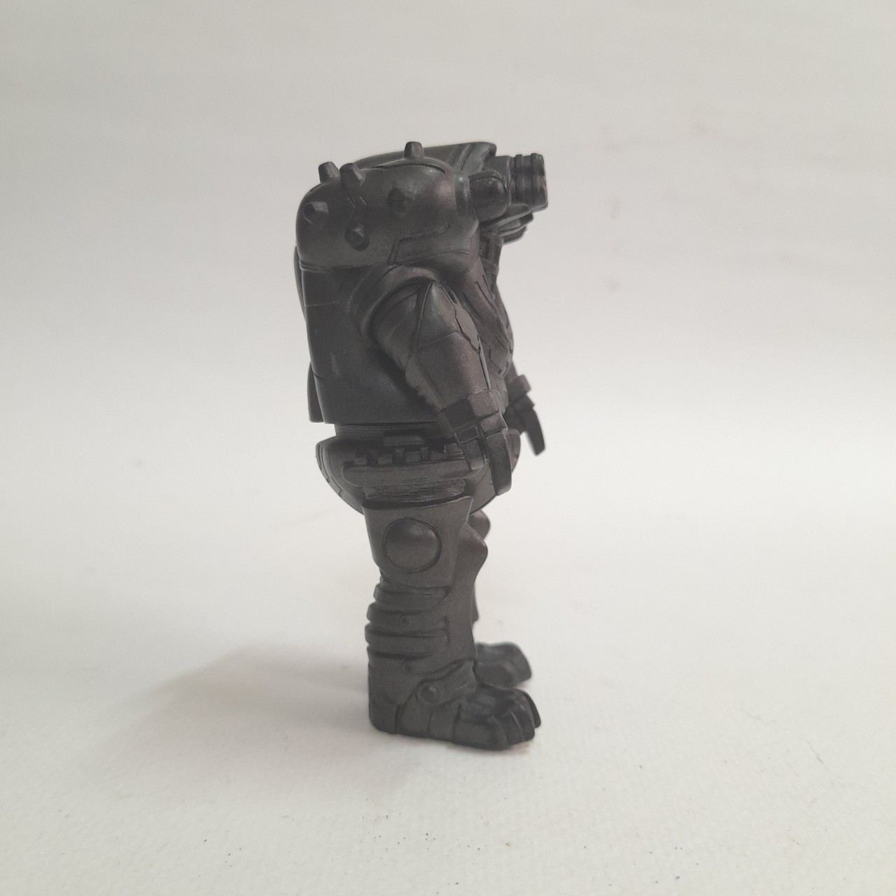 ซอฟ 4 นิ้ว เอมเพอไรเซอร์ หุ่นตัวร้ายจาก อุลตร้าแมนเมบิอุส ขนาดตามรูป มือสองสภาพดี มีรอยบ้าง