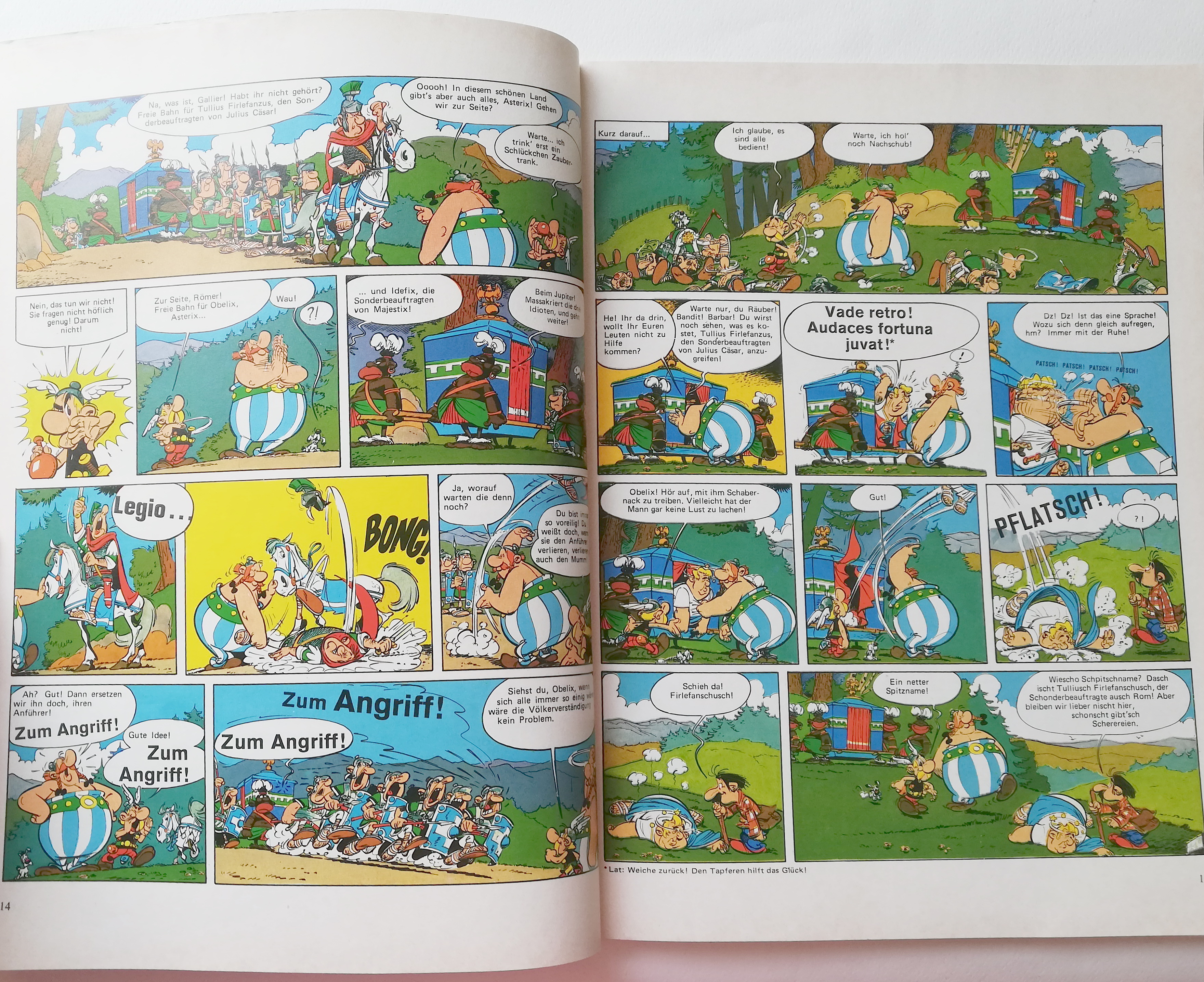 หนังสือการ์ตูนภาษาเยอรมัน Dargaud prasentiert: GROSSER ASTERIX-BAND Asterix und der ARVERNERSGHILD TEXT: GOSCINNY ZEICHNUNGEN: UDERZO Jeltn DELTA VERLAG GMBH VERTRES:EHAPA VERLAG GMBH STUTTGART UDER2 STUTTGAR