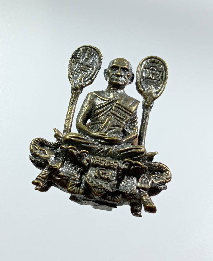 ก861 รูปหล่อ หลวงพ่อเงิน บางคลาน นั่งช้าง วัดท้ายน้ำ จ.พิจิตร ปี2556