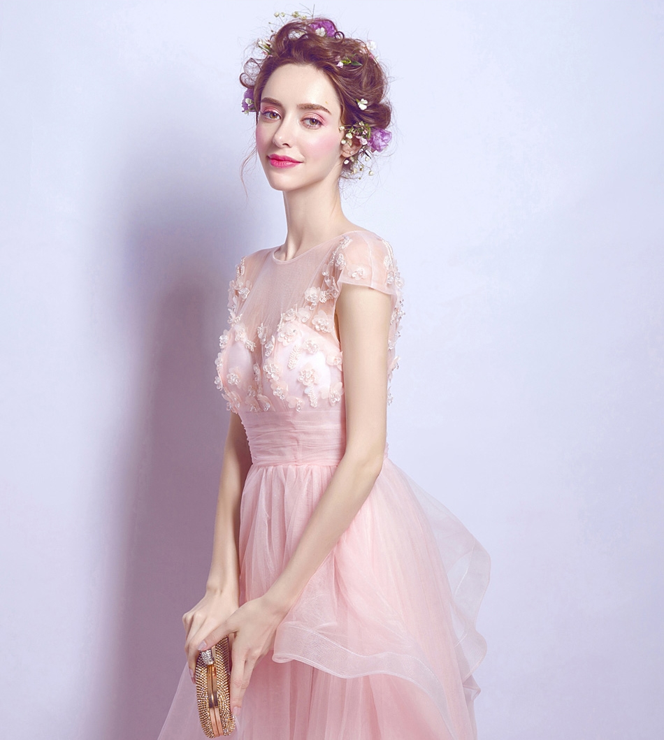 Pre-order ชุดแฟนซี ชุดเจ้าสาว ชุดราตรียาว สีชมพู แขนสั้น ซีทรู แต่งคริสตัลช่วงบน กระโปรงยาว ซิปหลัง