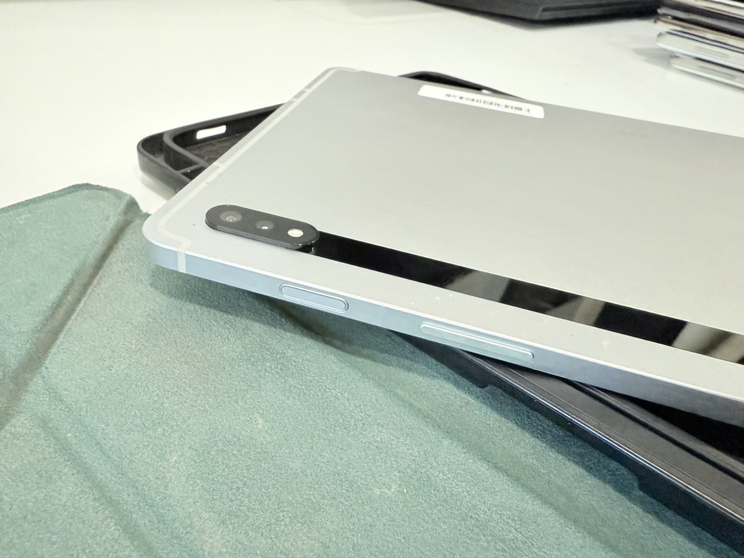 Samsung Galaxy Tab S8 128GB + ปากกา ** หลังเครื่องมีรอยเคส