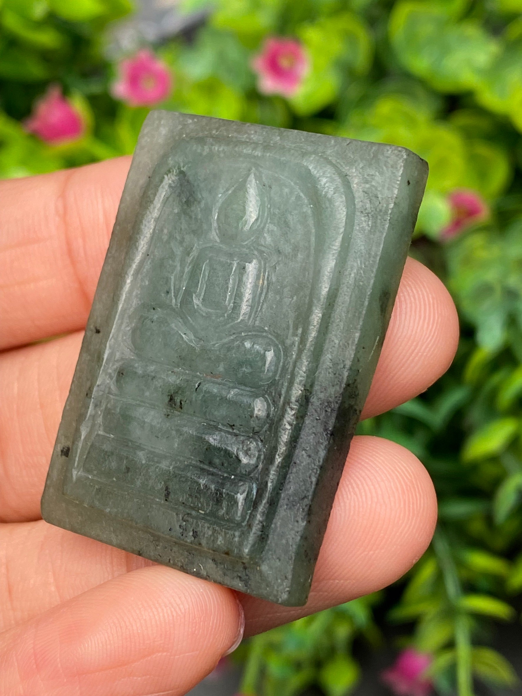 หยก แกะสลัก รูป พระ (Burmese jadeite) 89.51 กะรัต (cts.) หยก พม่า แท้