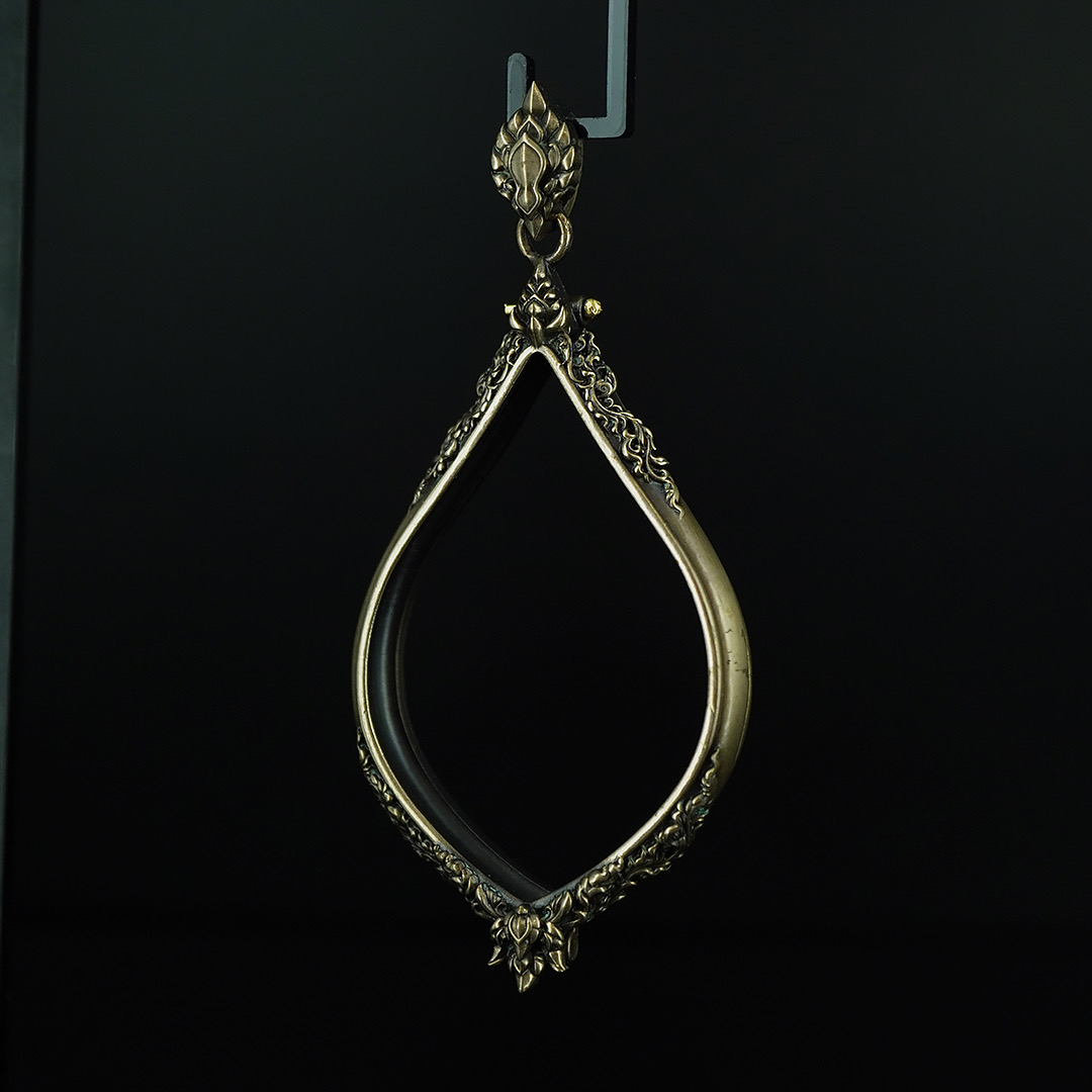 (แบบที่7.1) กรอบเนื้อบรอนซ์นอกรมซาติน สำหรับองค์พระขนาด ความสูง 4.8 เซนติเมตร ความกว้าง 3.2 เซนติเมตร