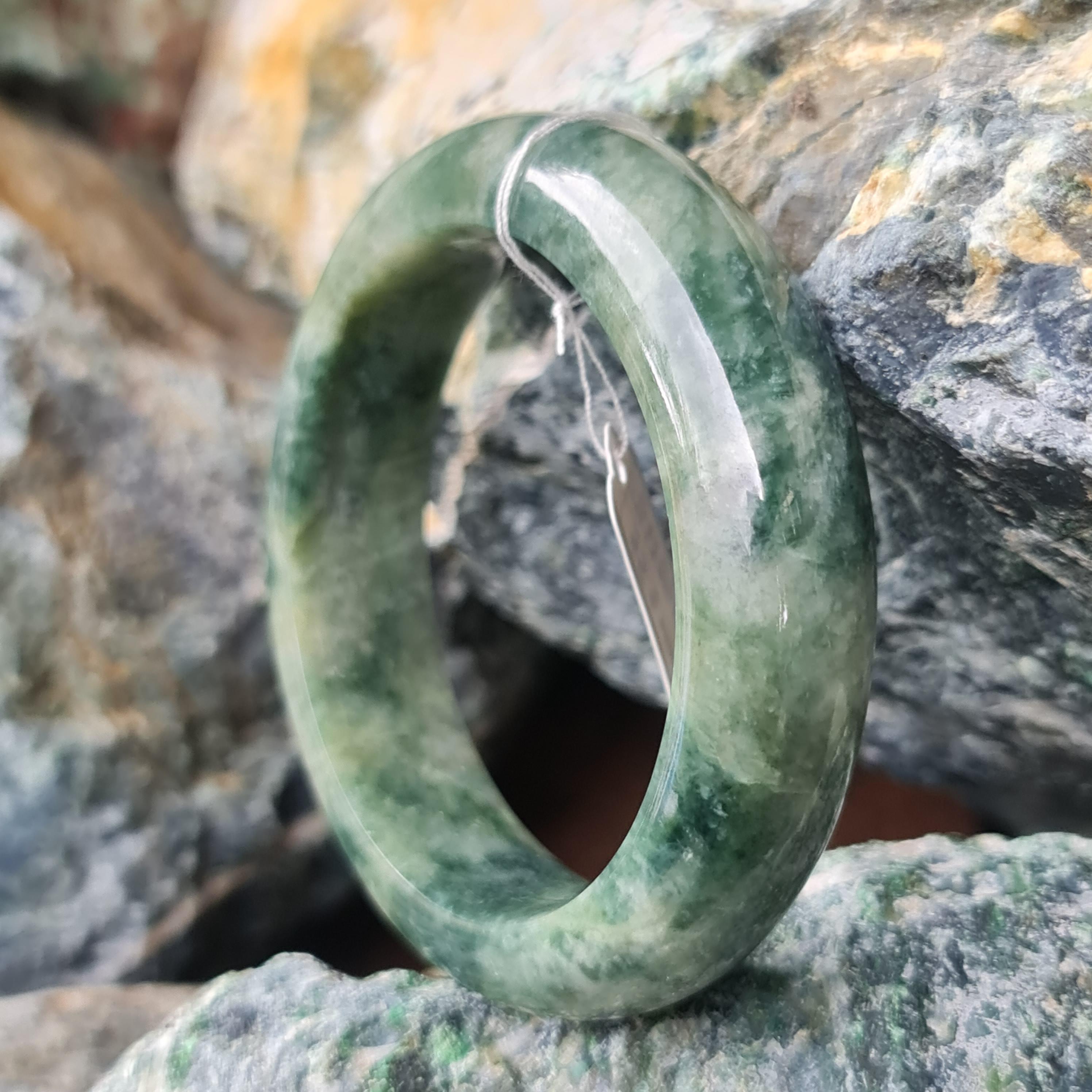 JB6804129 หยก พม่า แท้ Jade กำไลหยก 55.8 มม. (Jadeite bracelet) พม่า (Myanmar)