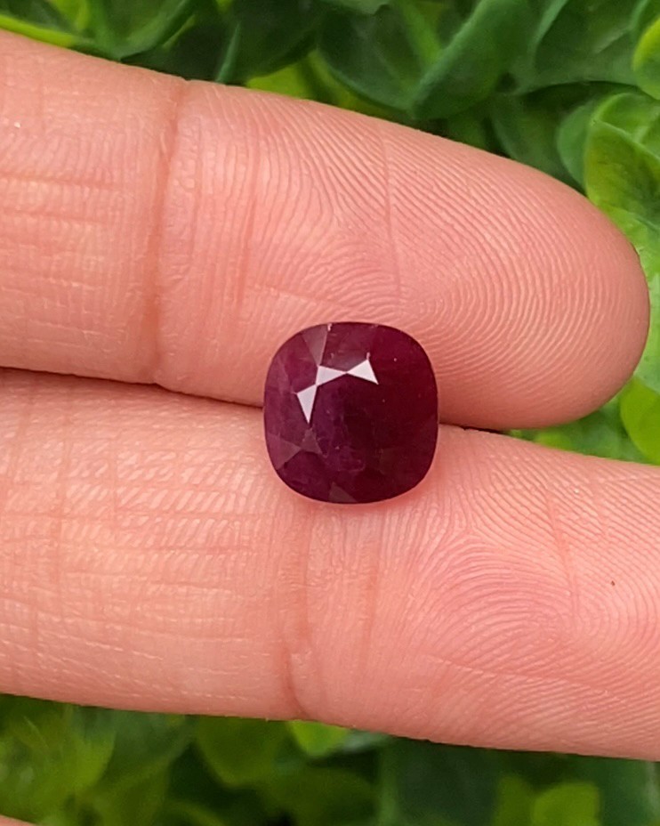 พลอย ทับทิม พม่า (Burmese Ruby Sapphire) 4.07 กะรัต พร้อมใบเซอร์ พลอยแท้ อัญมณีมงคลประจําวันเกิด เครื่องประดับพลอย