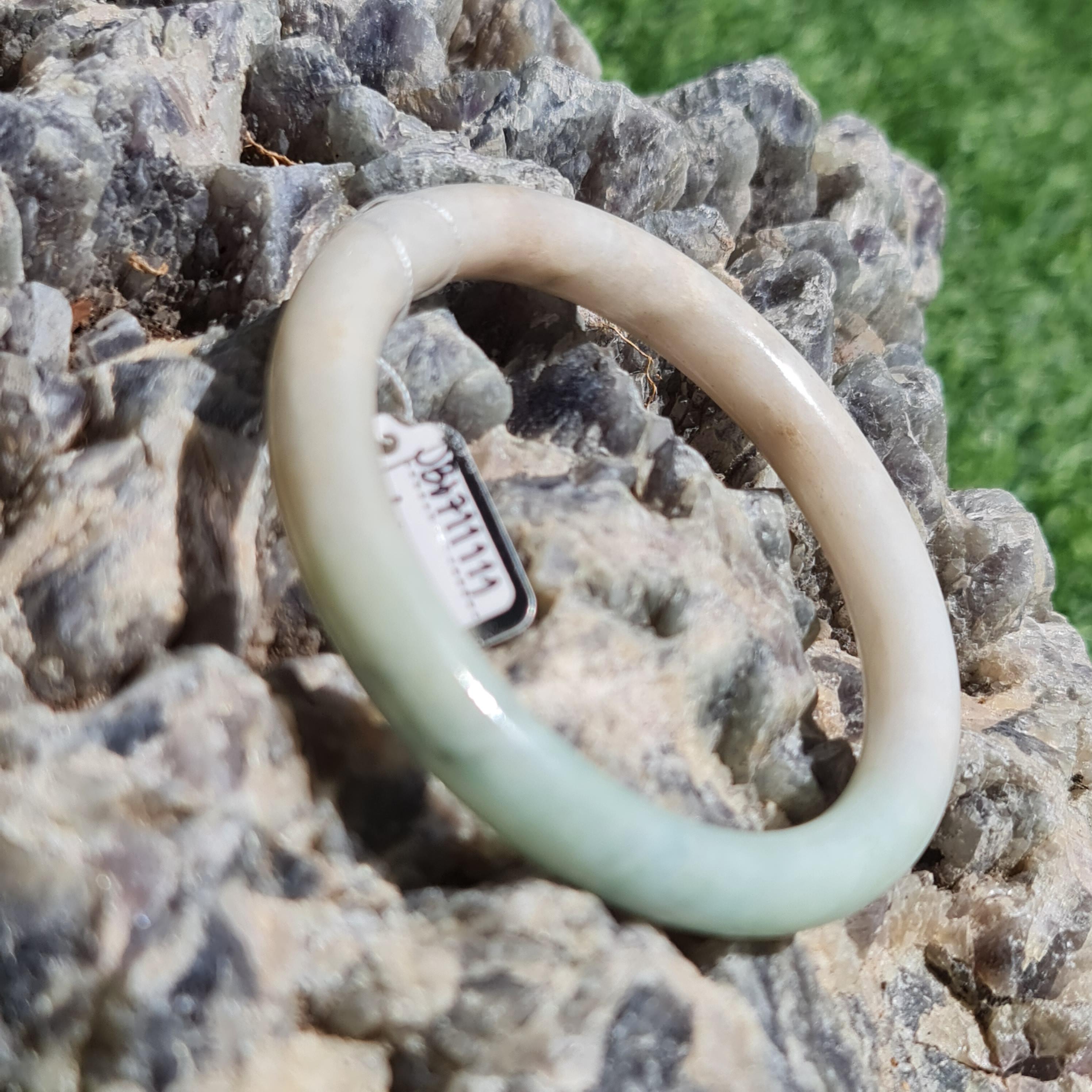 JB6711111 หยก พม่า แท้ Jade กำไลหยก 61.1 มม. (Jadeite bracelet) พม่า (Myanmar)