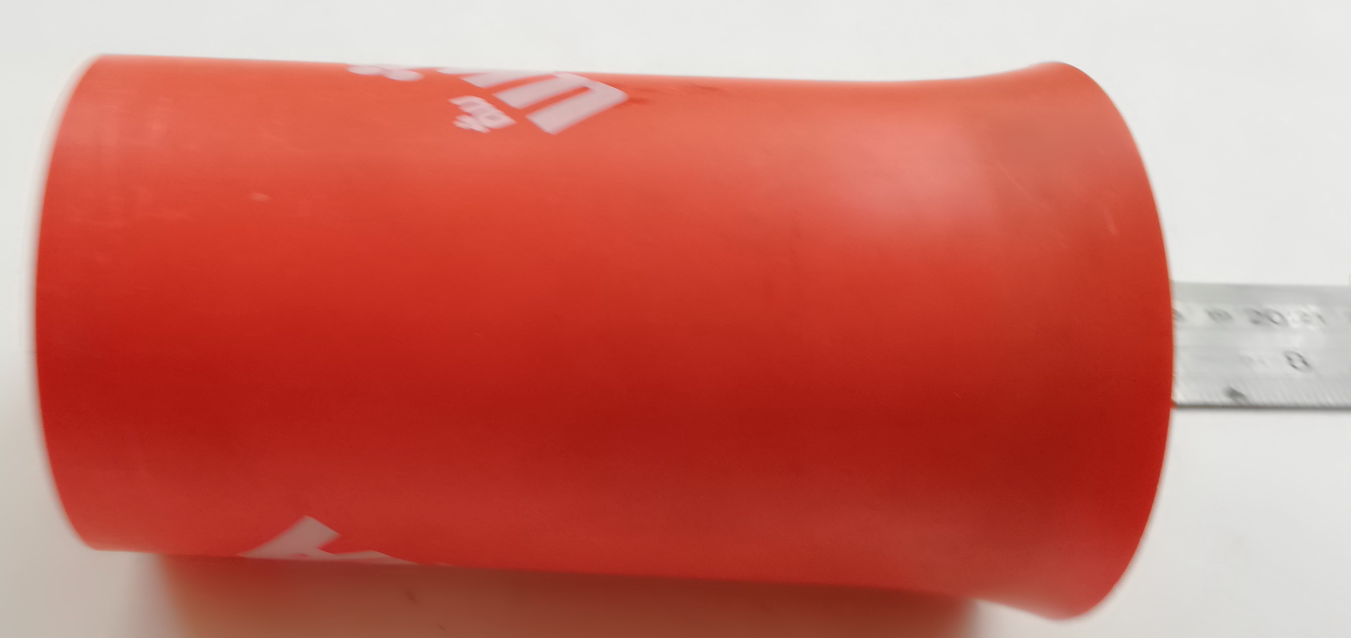 ของสะสมเก่า แก้วน้ำพลาสติกแขงทรงกระบอกสีส้ม ก้นแก้วบานออก มีฐาน พิมพ์ลายแฟนต้า FANTA ของสะสมจากแฟนต้ารสส้ม