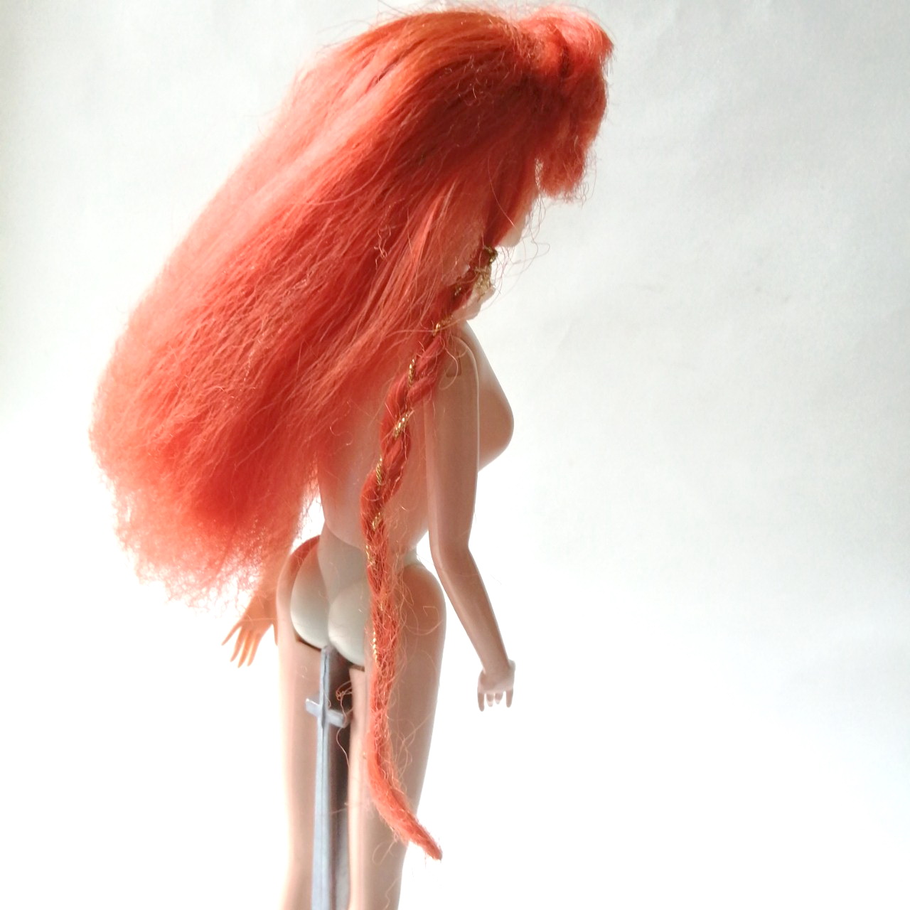 ตุ๊กตาเจ้าหญิงดิสนีย์ แอเรี่ยล ลิตเติ้ลเมอเมด โลโก้ Disney ที่ท้ายทอย Made in Chinaเจ้าหญิงดิสนีย์ Disney Priness เจ้าหญิงแอเรี่ยล** ผมแดงฟูตามภาพ มีตำหนิที่ผิวถลอกที่หน้าอกด้านซ้ายและหลัง