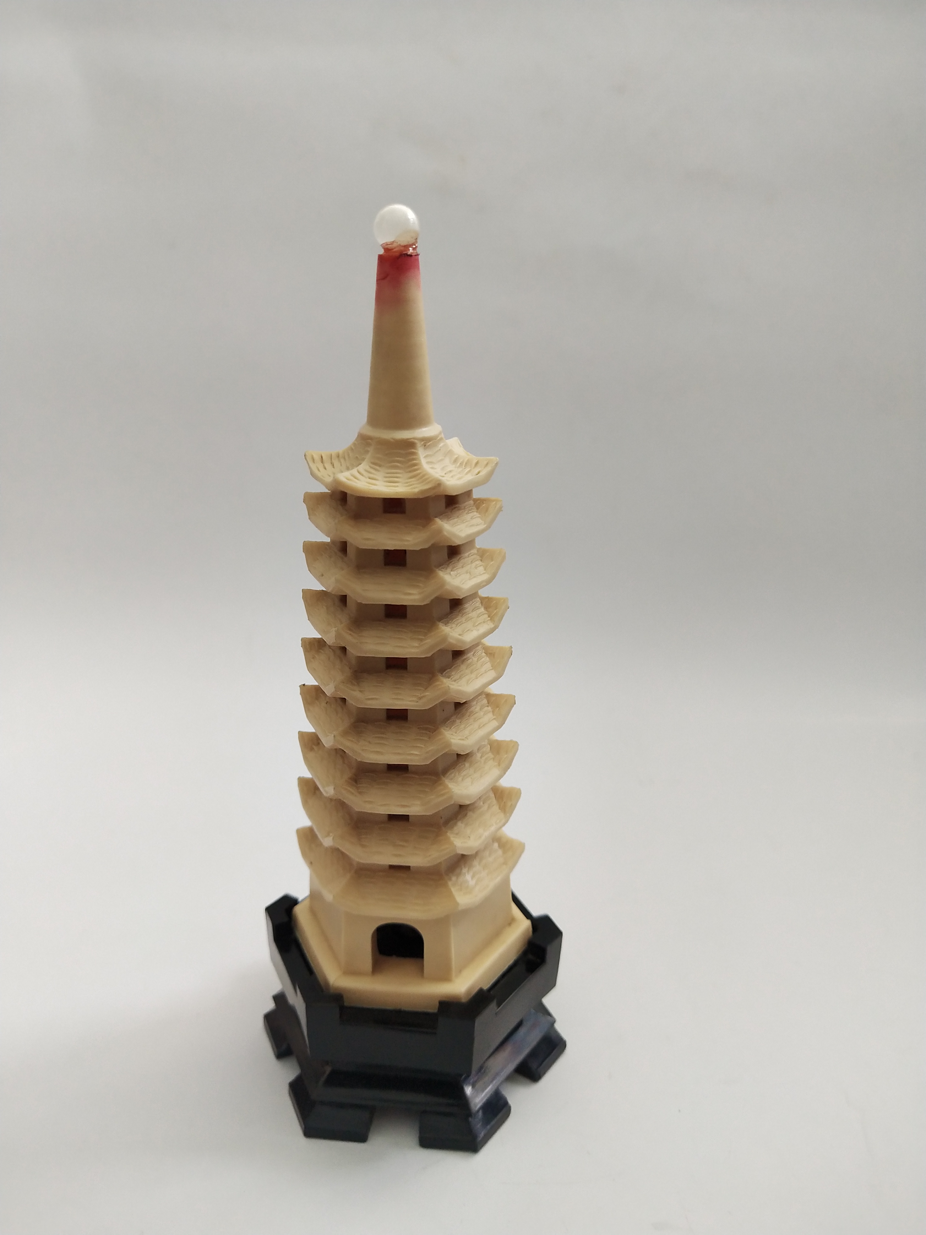 มีหลายภาพ โมเดลเจดีย์ 9 ชั้น เป็นเทอร์โมมิเตอร์ ไม่ได้เช็คสภาพ** สำหรับสะสมเท่านั้น