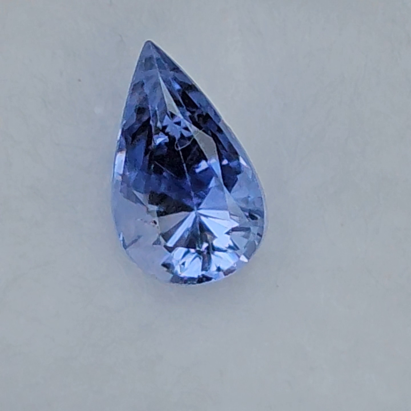 พลอย ไพลิน (Blue Sapphire) 1.55 กะรัต (Cts.) ดิบ (Unheated) พร้อมใบเซอร์ พลอยแท้ อัญมณีมงคลประจําวันเกิด เครื่องประดับพลอย