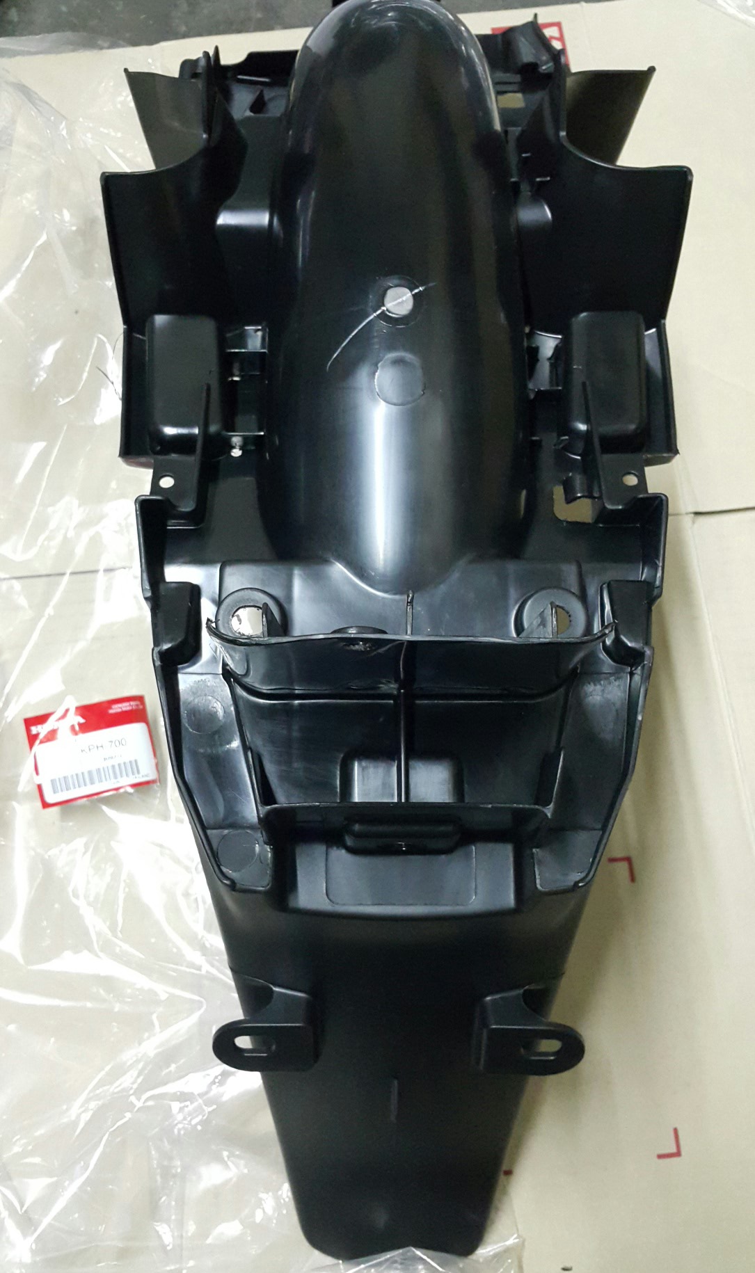 บังโคลนหลัง เวฟ125T,C(ไฟเลี้ยวบังลม