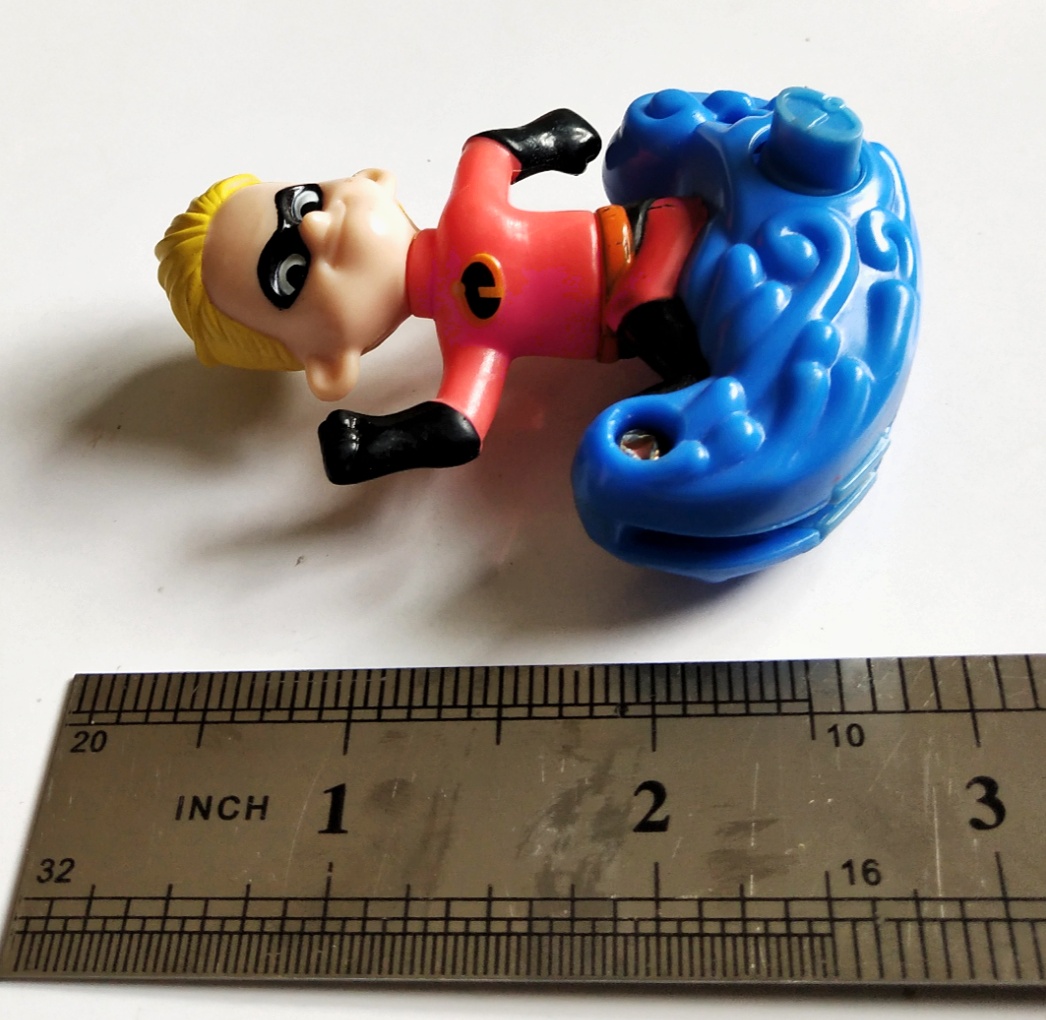 ของสะสมแมคโดนัลด์ จากภาพยนต์การ์ตูนเรื่อง ดิ อินเคร็ดดิเบิ้ล The Incredible , แดช Dash ** อุปกรณ์ไม่ครบ ขาดวงล้อ