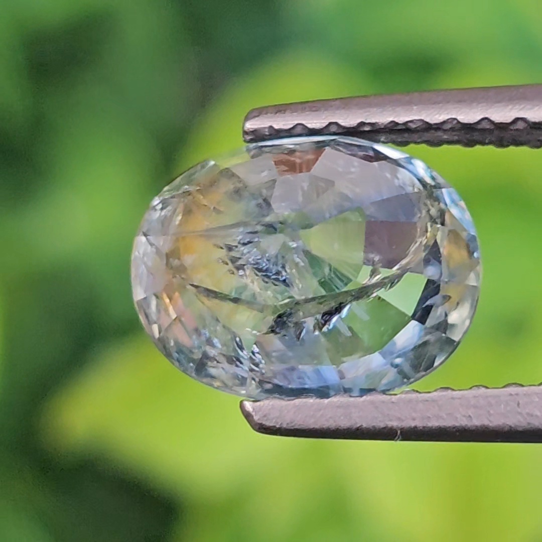 พลอย ไพลิน Blue Sapphire 2.70 กะรัต (Cts.) ดิบ Unheated พลอยแท้ อัญมณีมงคลประจําวันเกิด เครื่องประดับพลอย
