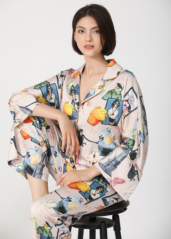 🚩พร้อมส่ง🚩ชุดนอน Silk Satin ไหมซาตินเกรดพรีเมี่ยม พิมพ์ลายสไตล์วินเทจ ผ้านุ่มลื่นละมุนผิว (ST125)