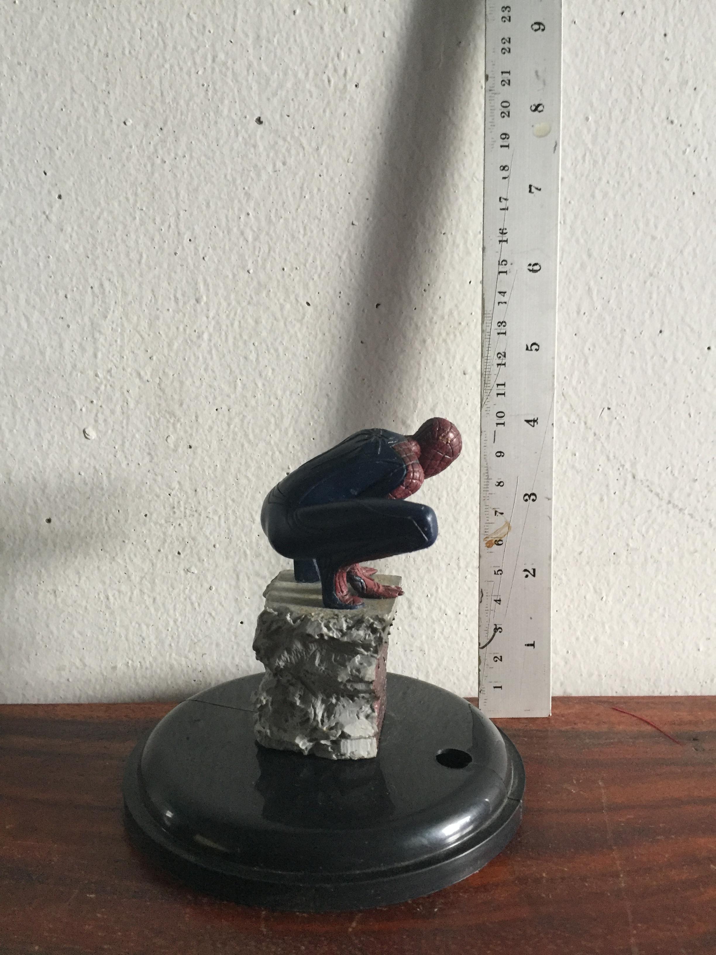 ของสะสมสไปเดอร์แมน Spiderman ท็อปเปอร์แก้วน้ำโรงหนัง สไปเดอร์แมน Spider Man นั่งหลังคาตึก