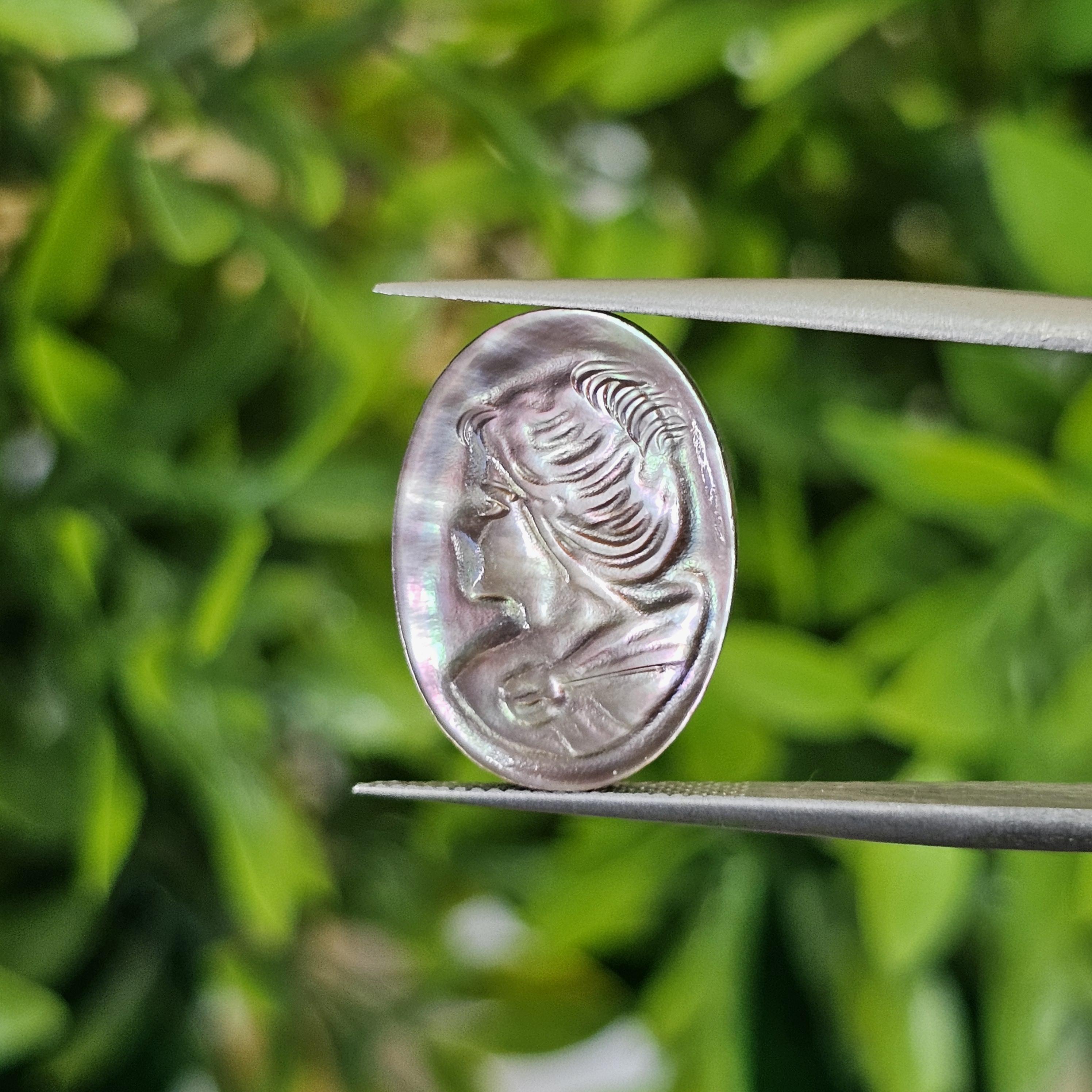 เปลือกหอยมุก แกะสลัก Pearl Shell Carved 4.50 กะรัต (Cts.) พลอยแท้ อัญมณีมงคลประจําวันเกิด เครื่องประดับพลอย