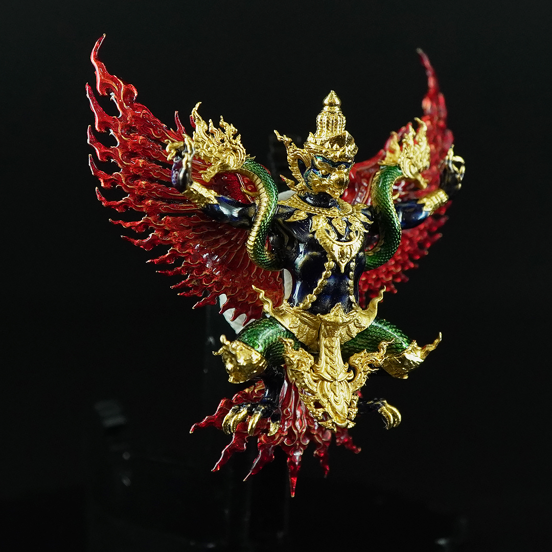 พญาครุฑพิษฐาน รหัส 2 เนื้อเงินชุบทองลงยากายน้ำเงิน ปีกลงยาแดง