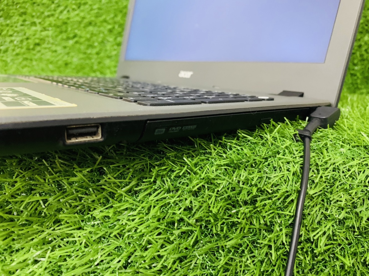 โน๊ตบุ๊ค Notebook Acer Aspire E5 - 15.6 inch แบตเสื่อม ไมค์เสีย สินค้ามีประกัน