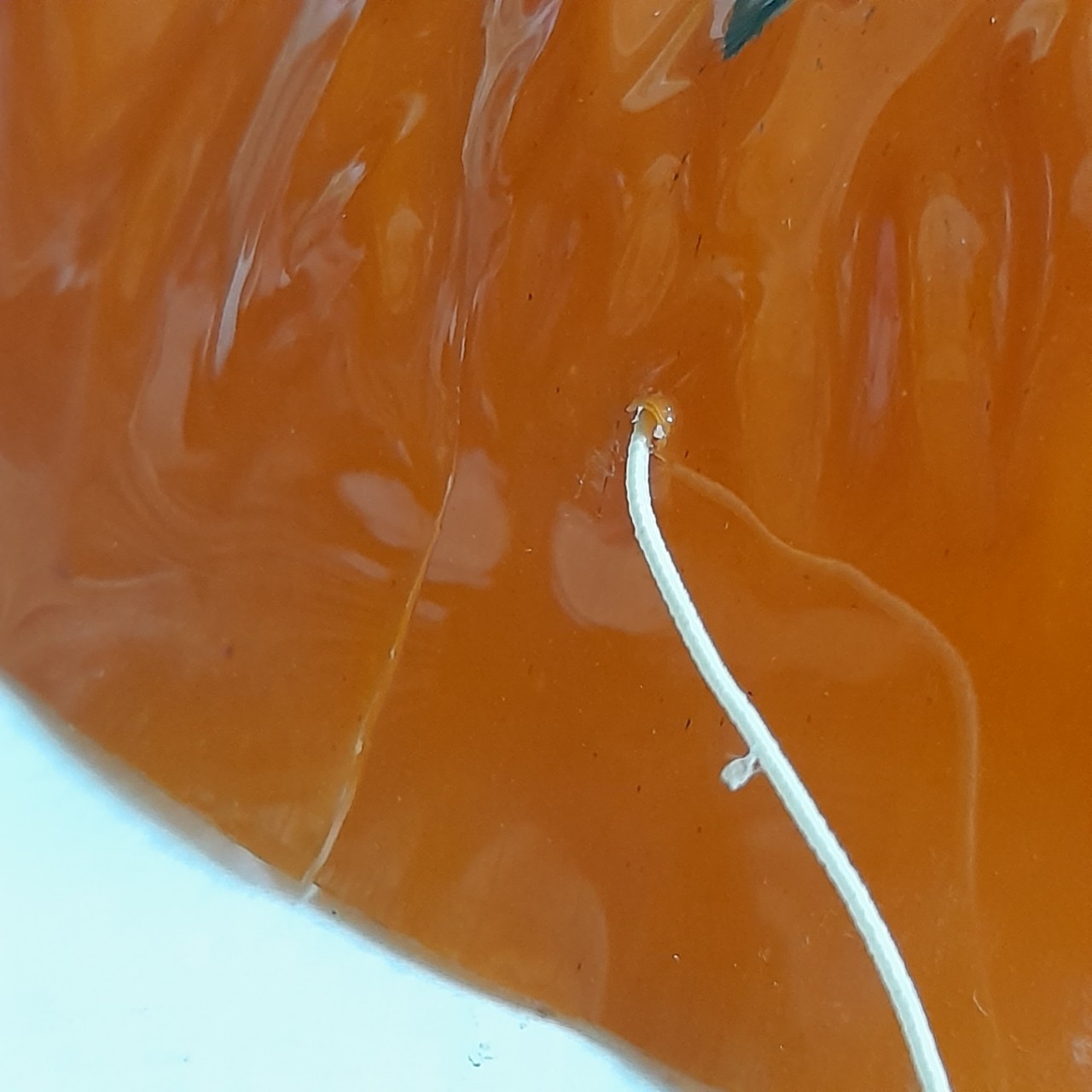 หน้ากากพลาสติกบาง อีที จาก อีทีเพื่อนรัก ขนาดตามรูป เก่าเก็บเก่าตามสภาพ หายากมากๆ ไม่พบบ่อย