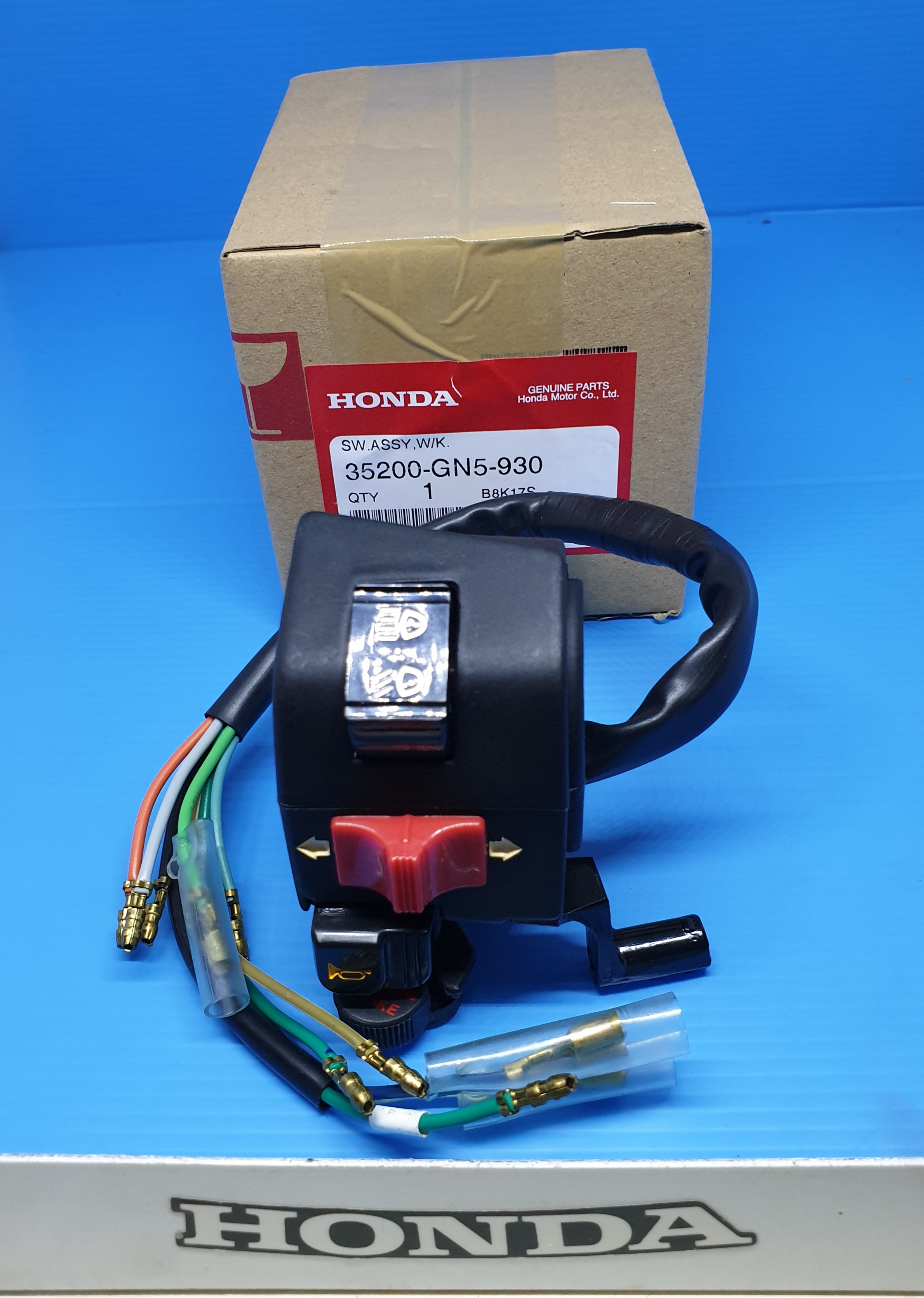 ชุดสวิทช์แฮนด์ด้านซ้าย ดรีม100(คุรุ)