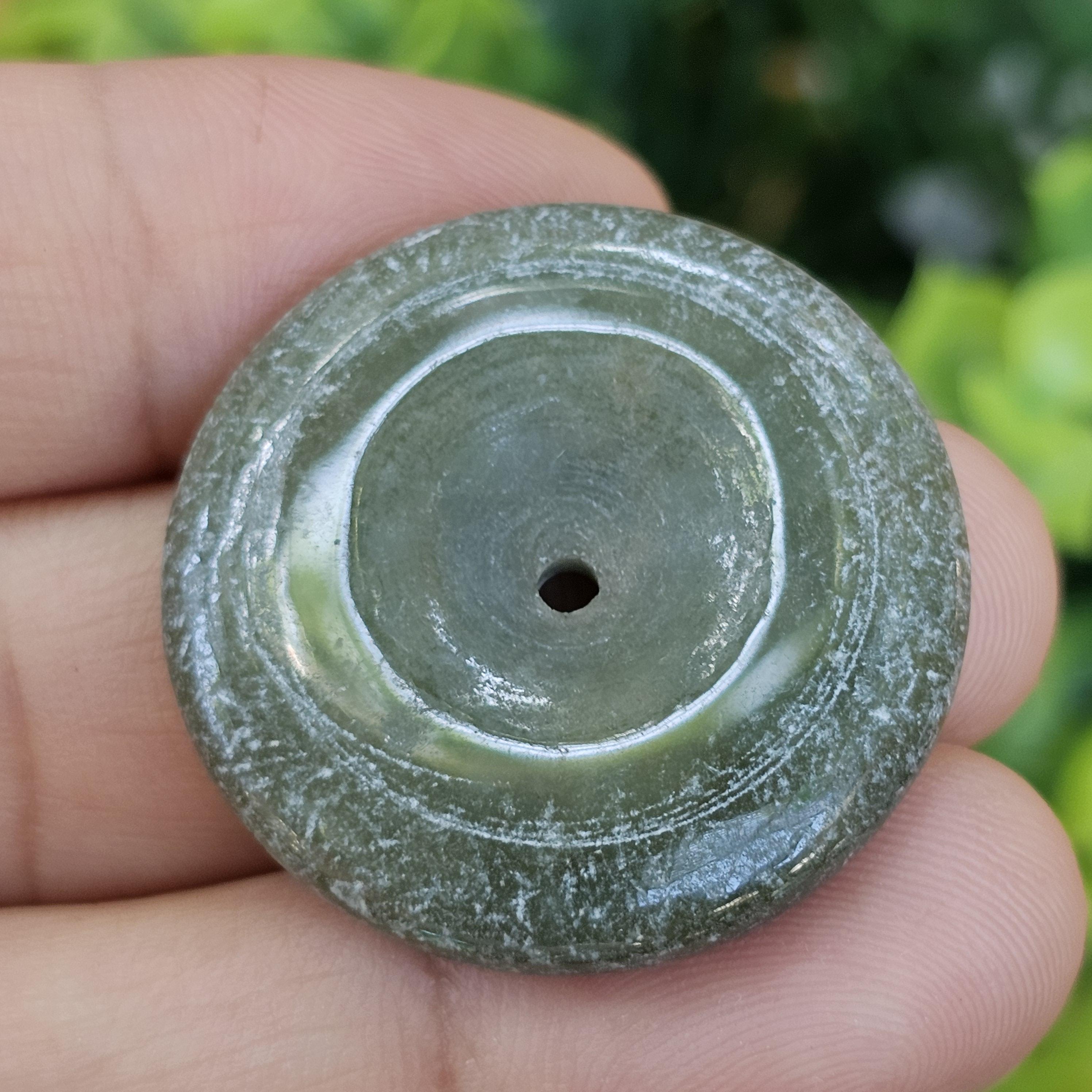 หยก พม่า แท้ Jade จี้โดนัทหยก (Bi-dise jadeite) พม่า (Myanmar) 59.73 กะรัต (Cts.)